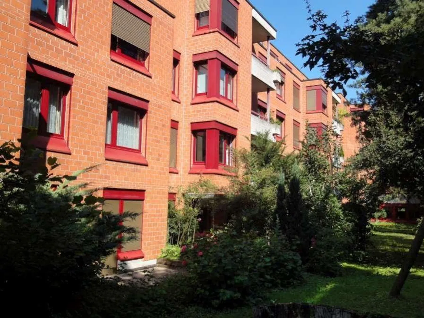 Sopra i vigneti di Höngg con vista, limitato fino al 30.09.2026 - Foto 2 di 6