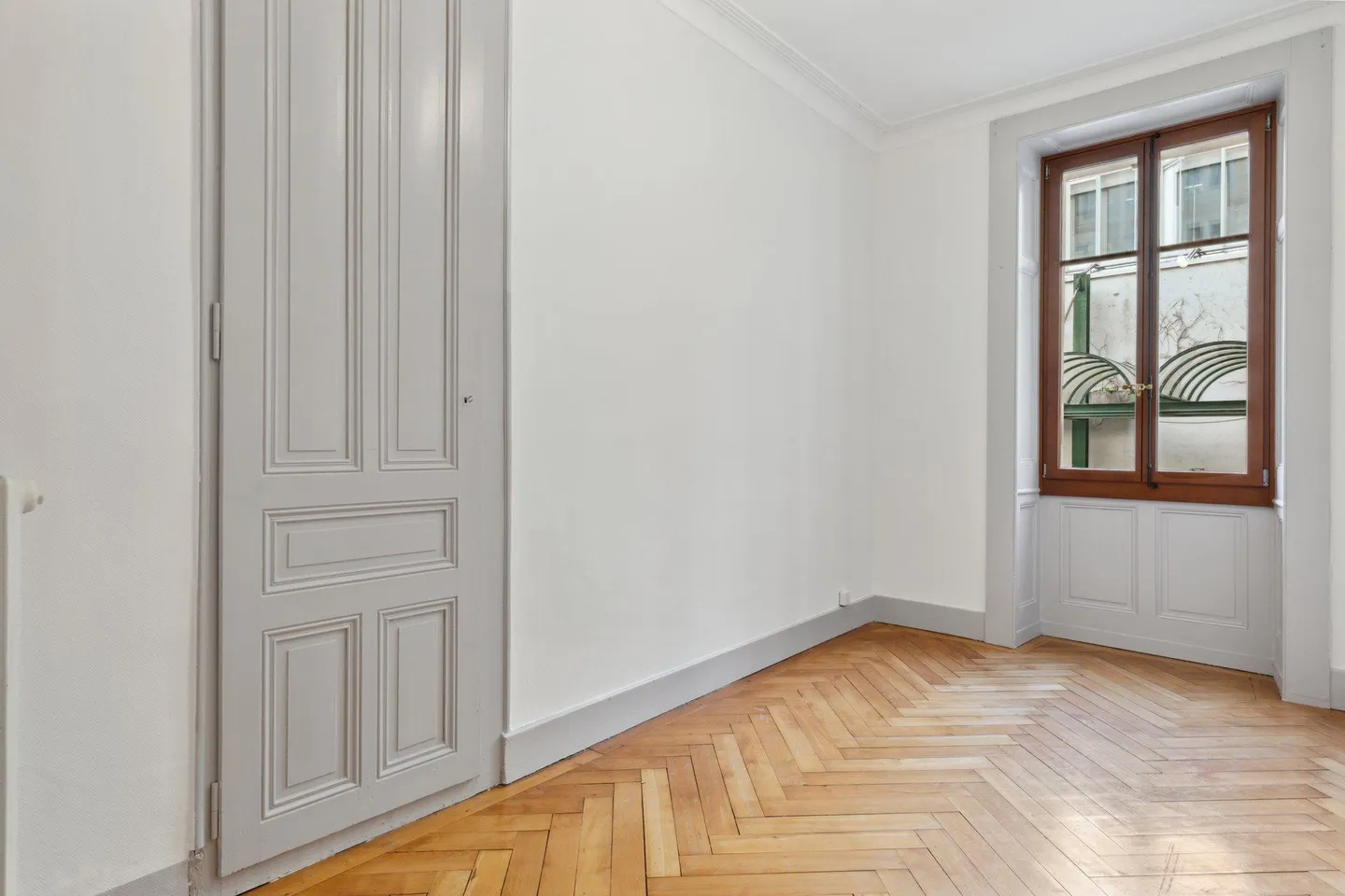 Rarement à vendre - Magnifique appartement à deux pas du lac - Photo 9 sur 13