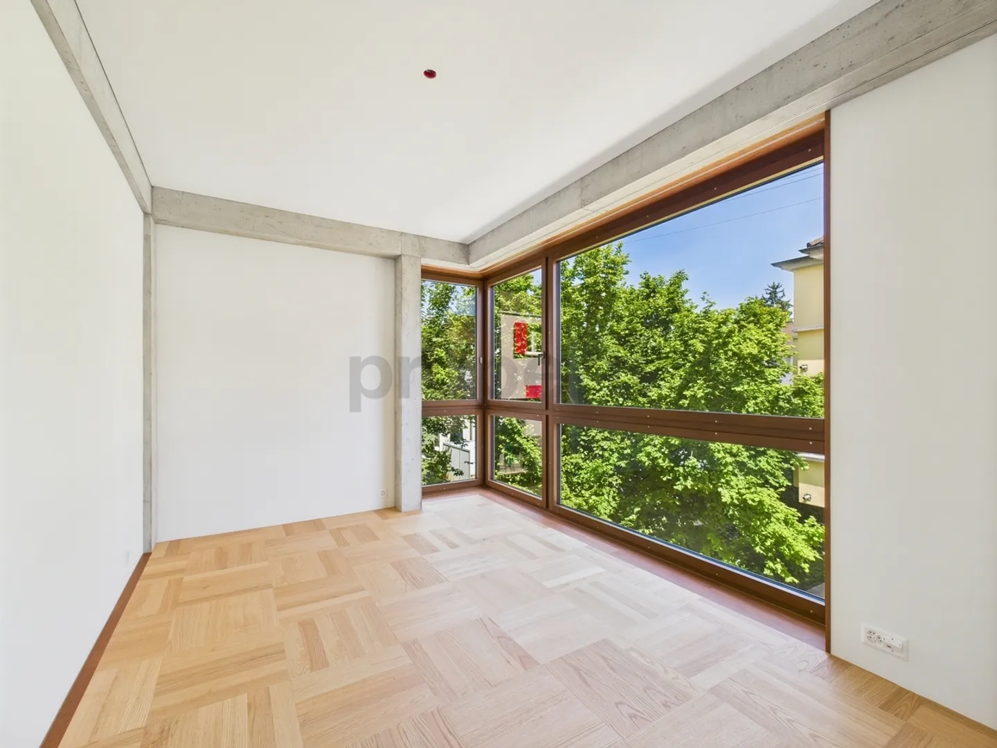 Eigentumsstandard an ruhiger und doch zentraler Lage in Zürich - Foto 9 von 13