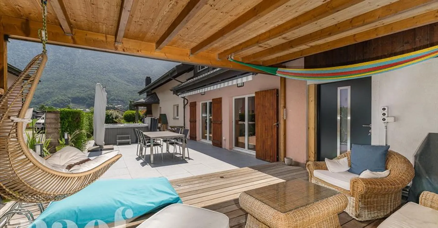Casa indipendente di 6,5 locali a due passi dal lago in vendita a Bouveret - Foto 3 di 12