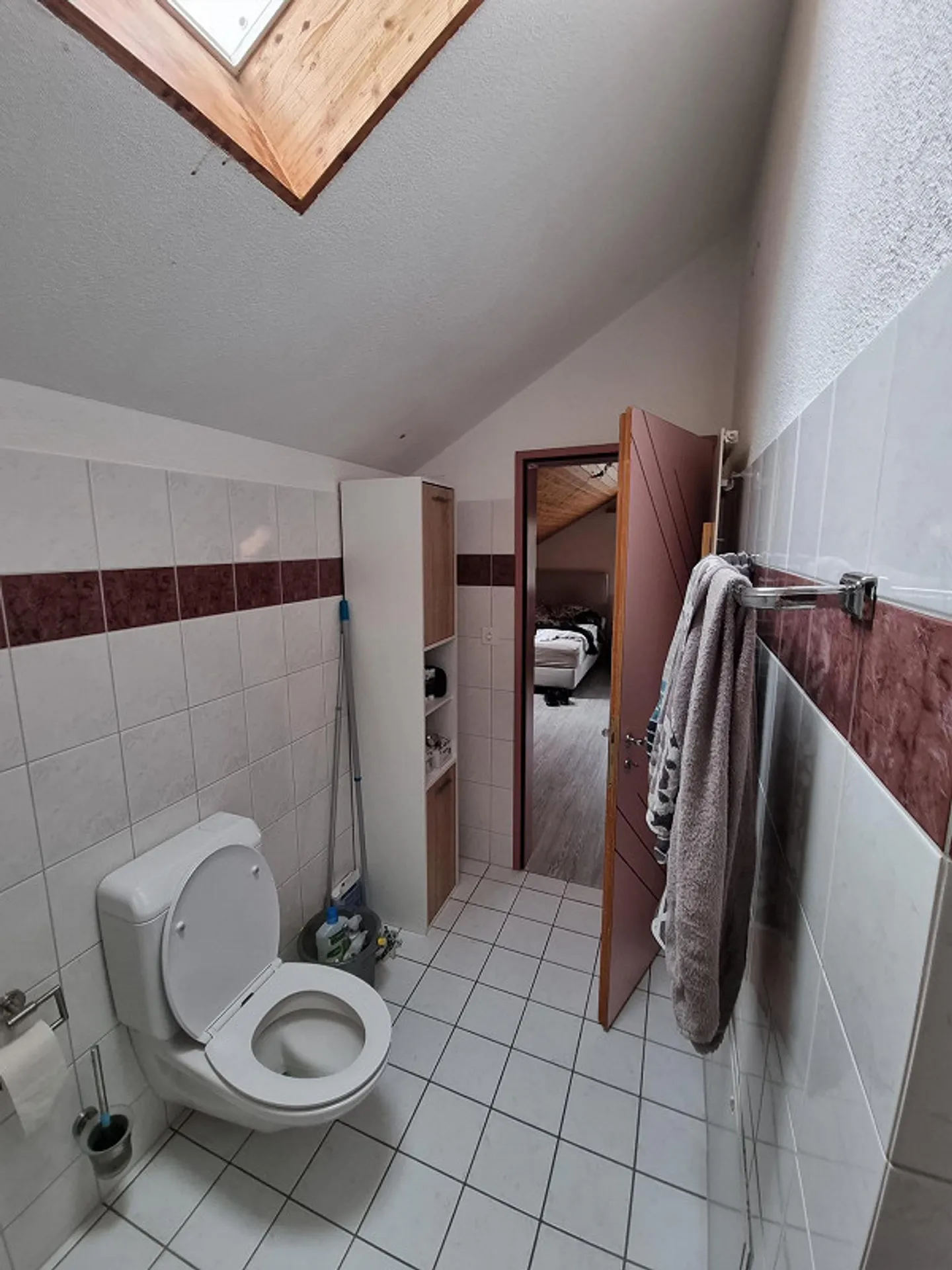 Bel appartement au dernier étage dans la Kräzernstrasse - Photo 9 sur 12