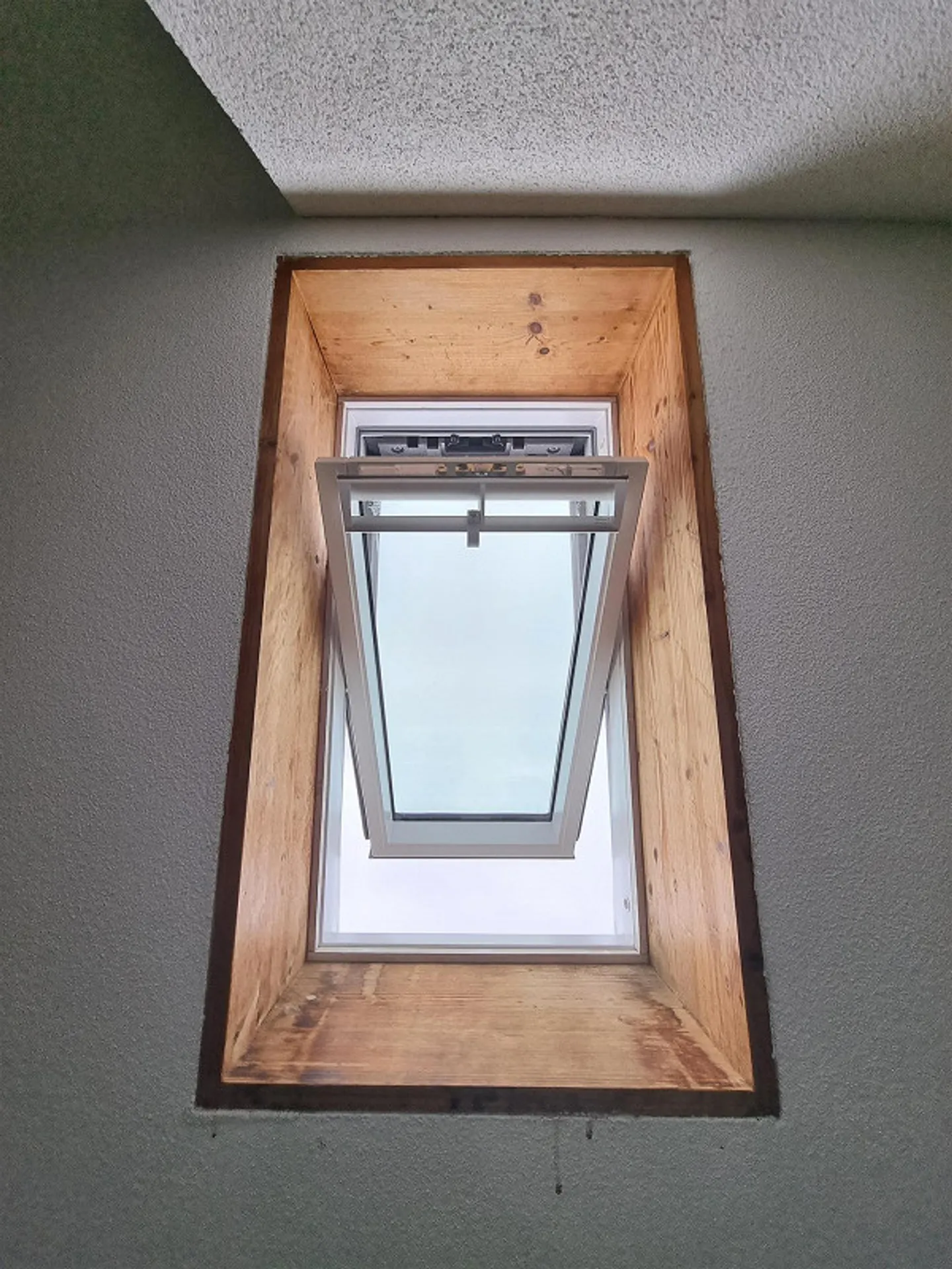 Bel appartement au dernier étage dans la Kräzernstrasse - Photo 10 sur 12