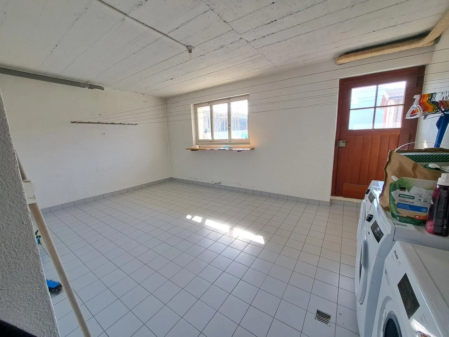 Zu vermieten wunderschönes 4.5-Zimmer-Wohnung in Savièse in einem untypischen Haus - Photo 9 of 9