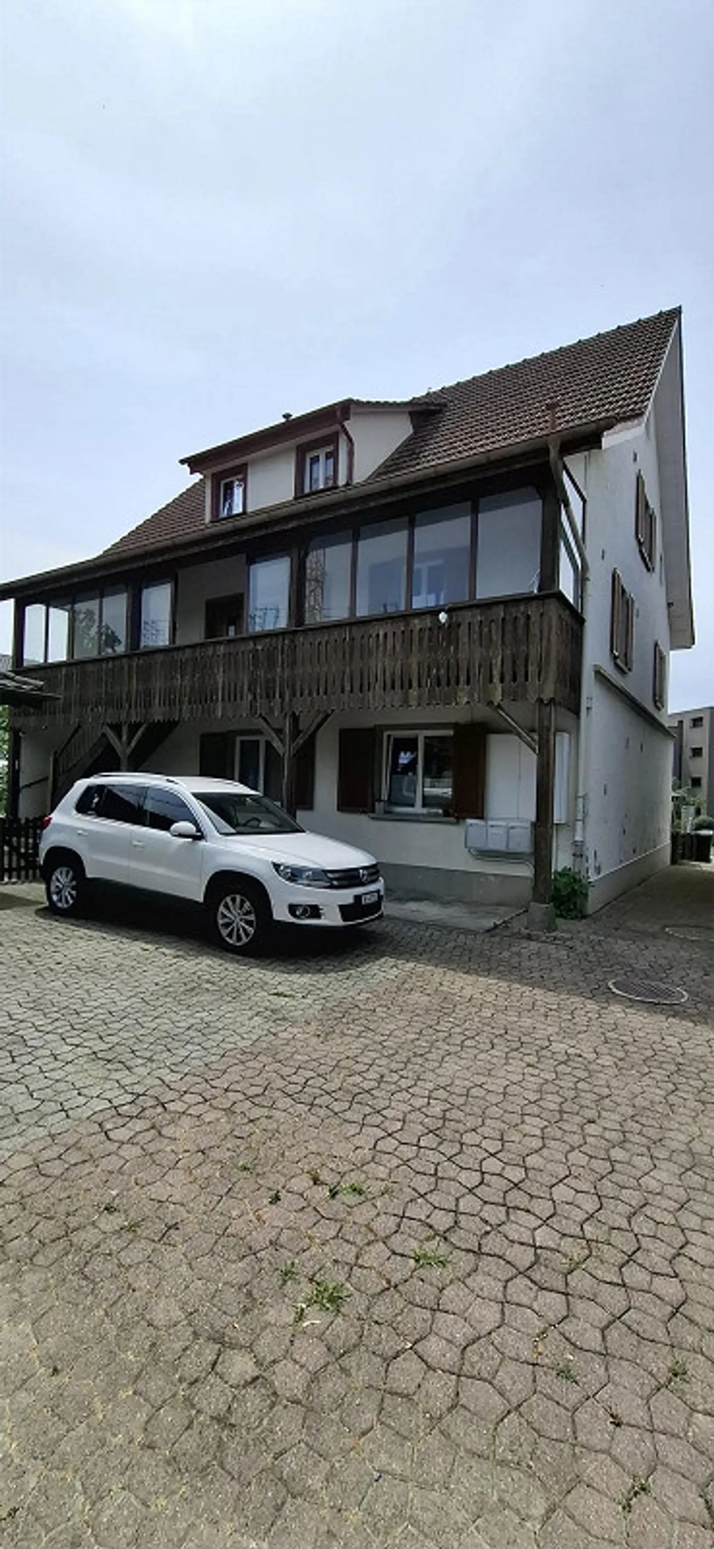Geräumige Wohnung in zentraler Lage - Foto 1 von 6