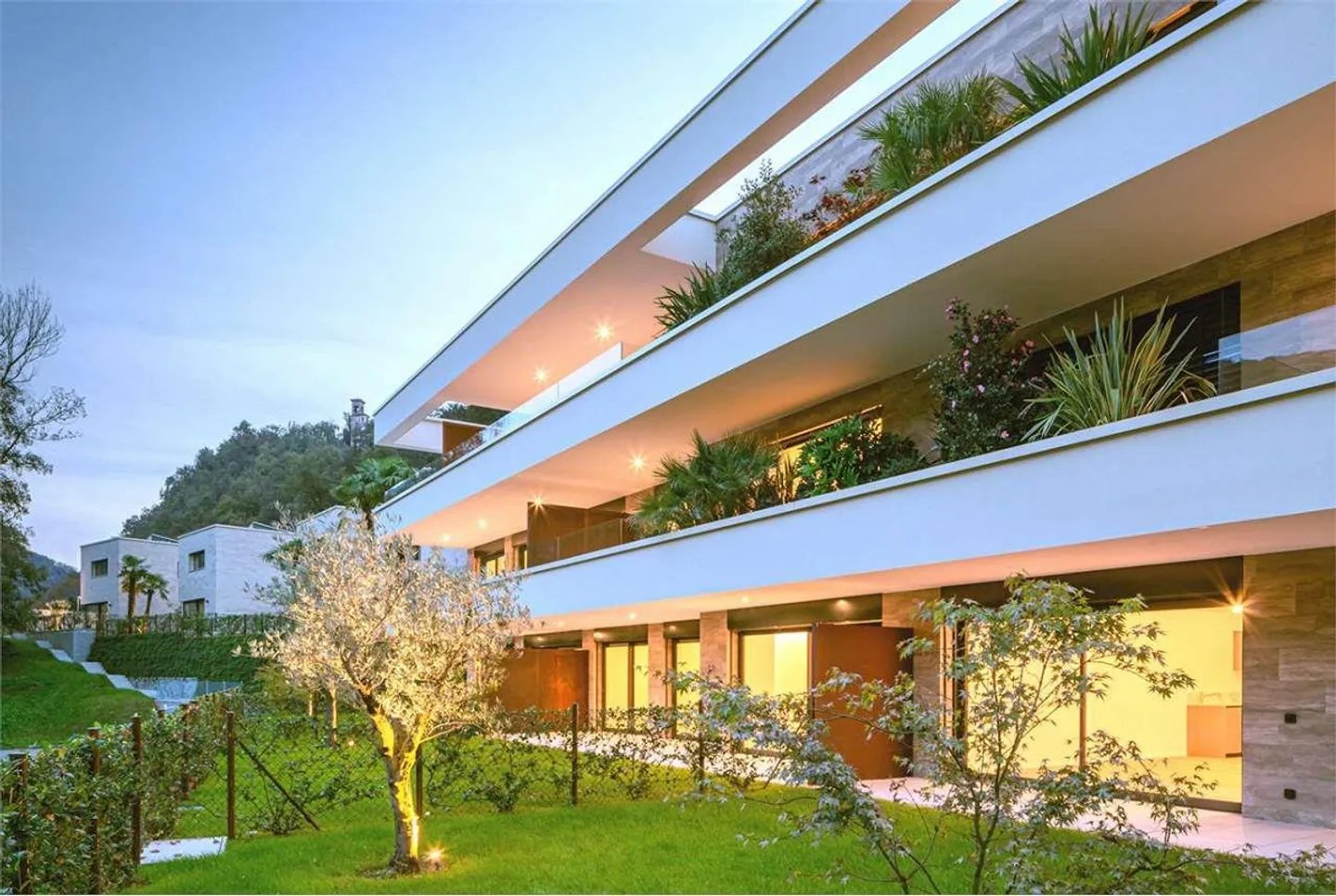 BARBENGO - Prestigeträchtige Penthouse in einer eleganten Residenz - Foto 1 von 10