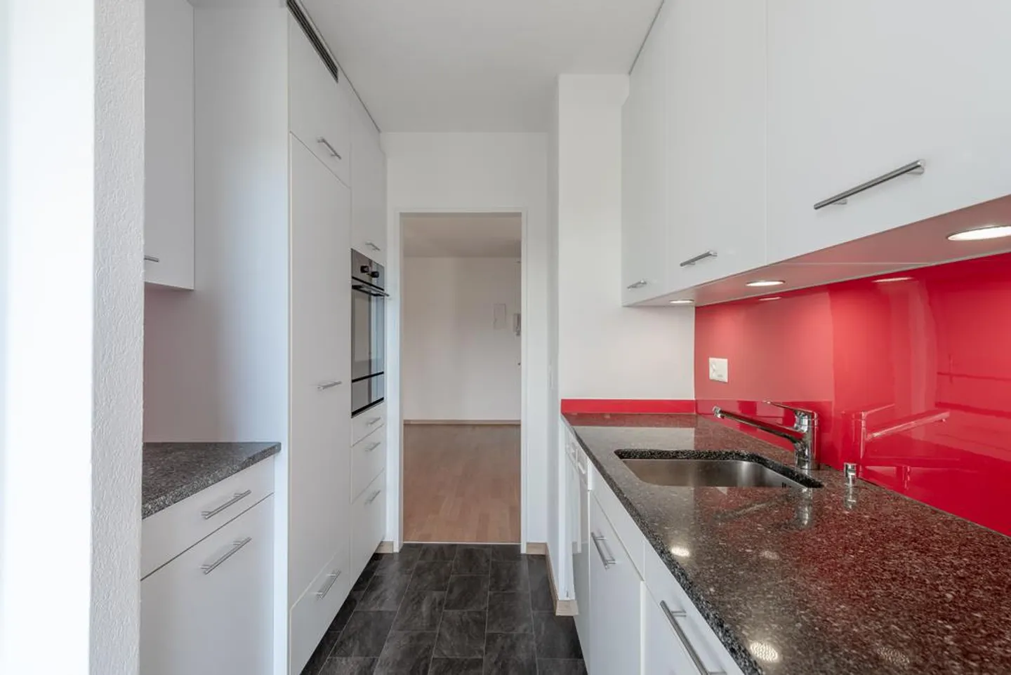 Hoch hinaus - dein neues Zuhause in Köniz! - Foto 2 di 12
