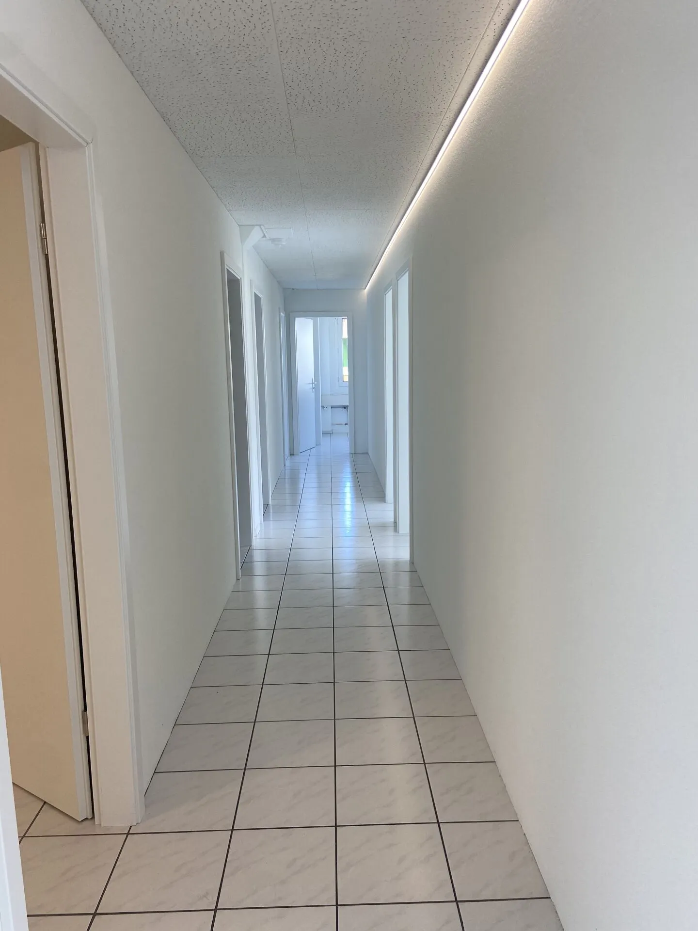 Gewerberaum 174 m2 zu vermieten - Foto 6 von 15