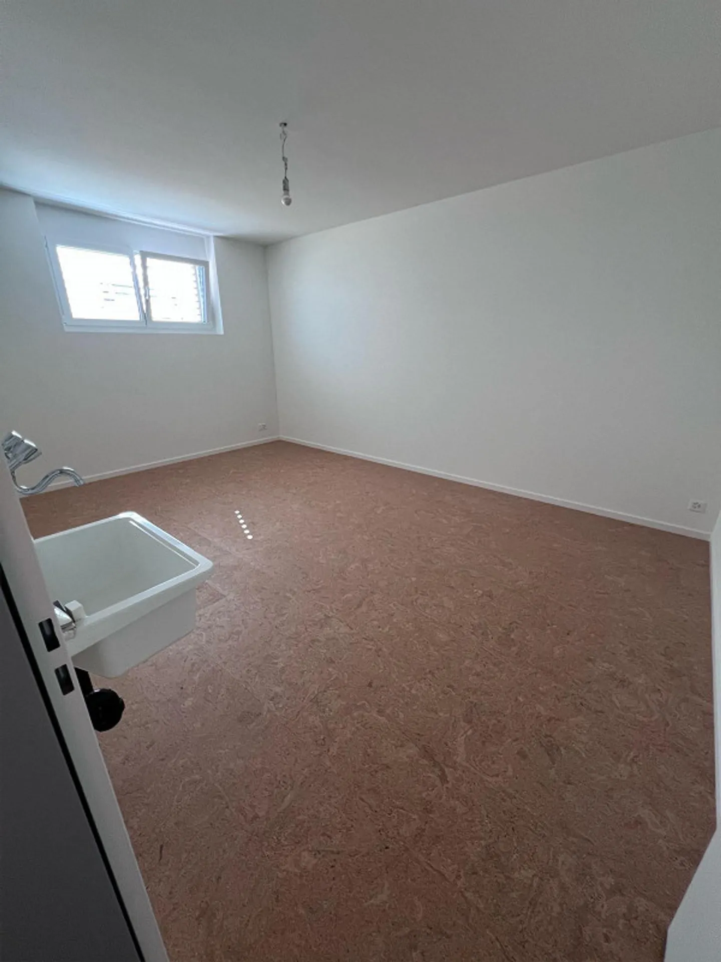 Exclusive barrier-free 2.5-room apartment with winter garden, 68 m2. - Photo 13 of 20