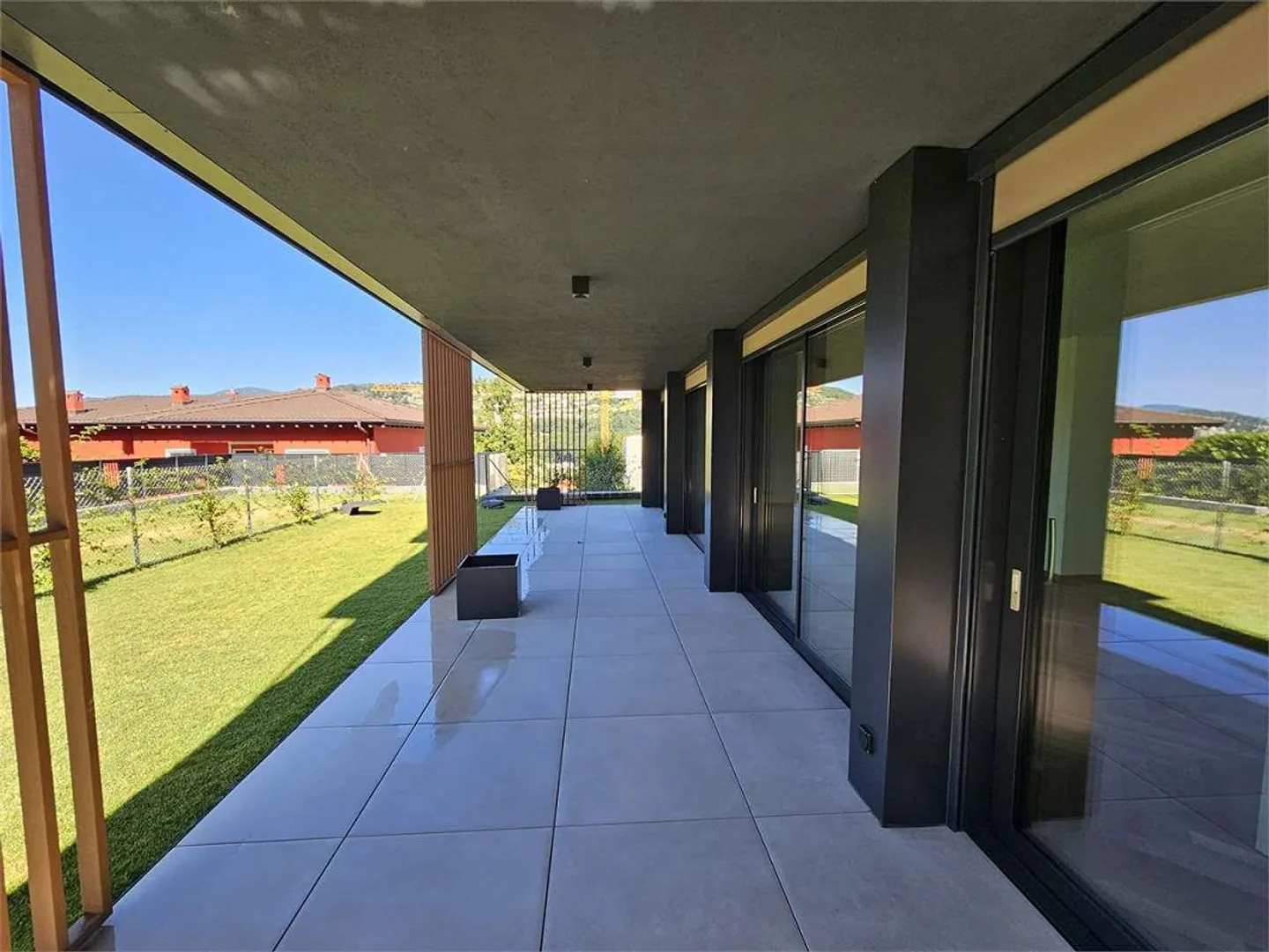 PREGASSONA-LUGANO, 4.5 ROOM APARTMENT WITH GARDEN - Photo 4 of 13