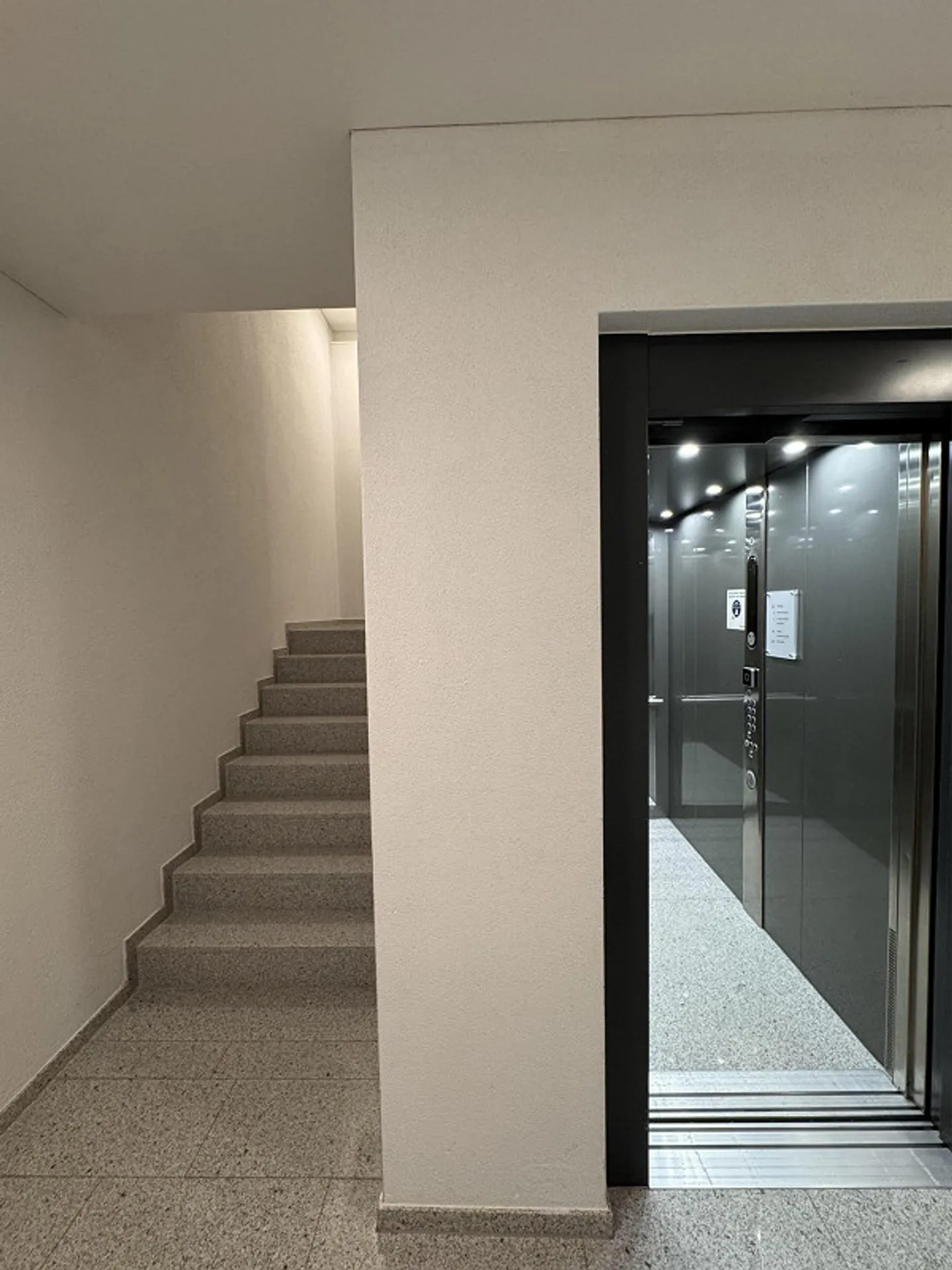 Magazzino in posizione perfetta in affitto - Foto 4 di 4