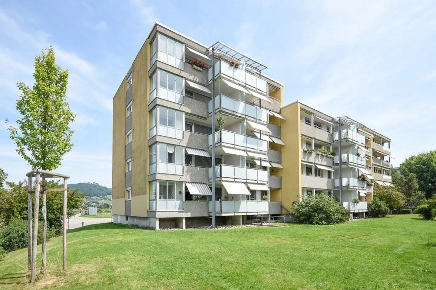 PARKING SPACE FOR RENT IN OSTERMUNDIGEN - Photo 2 of 2