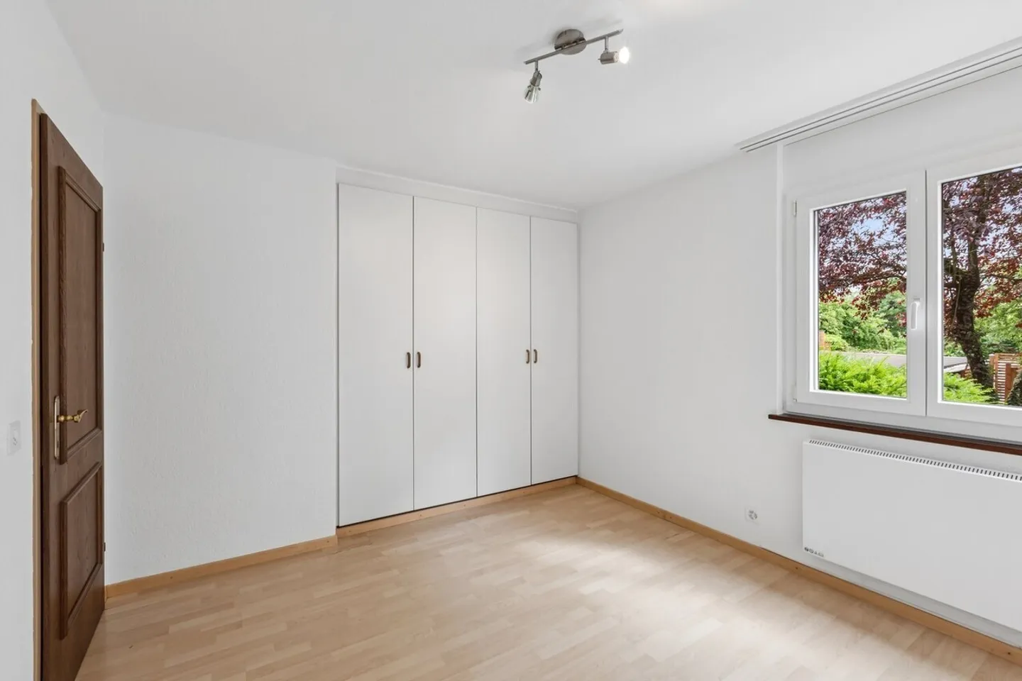 Superbe appartement avec terrasse de jardin et cheminée - emplacement idéal ! - Photo 9 sur 11