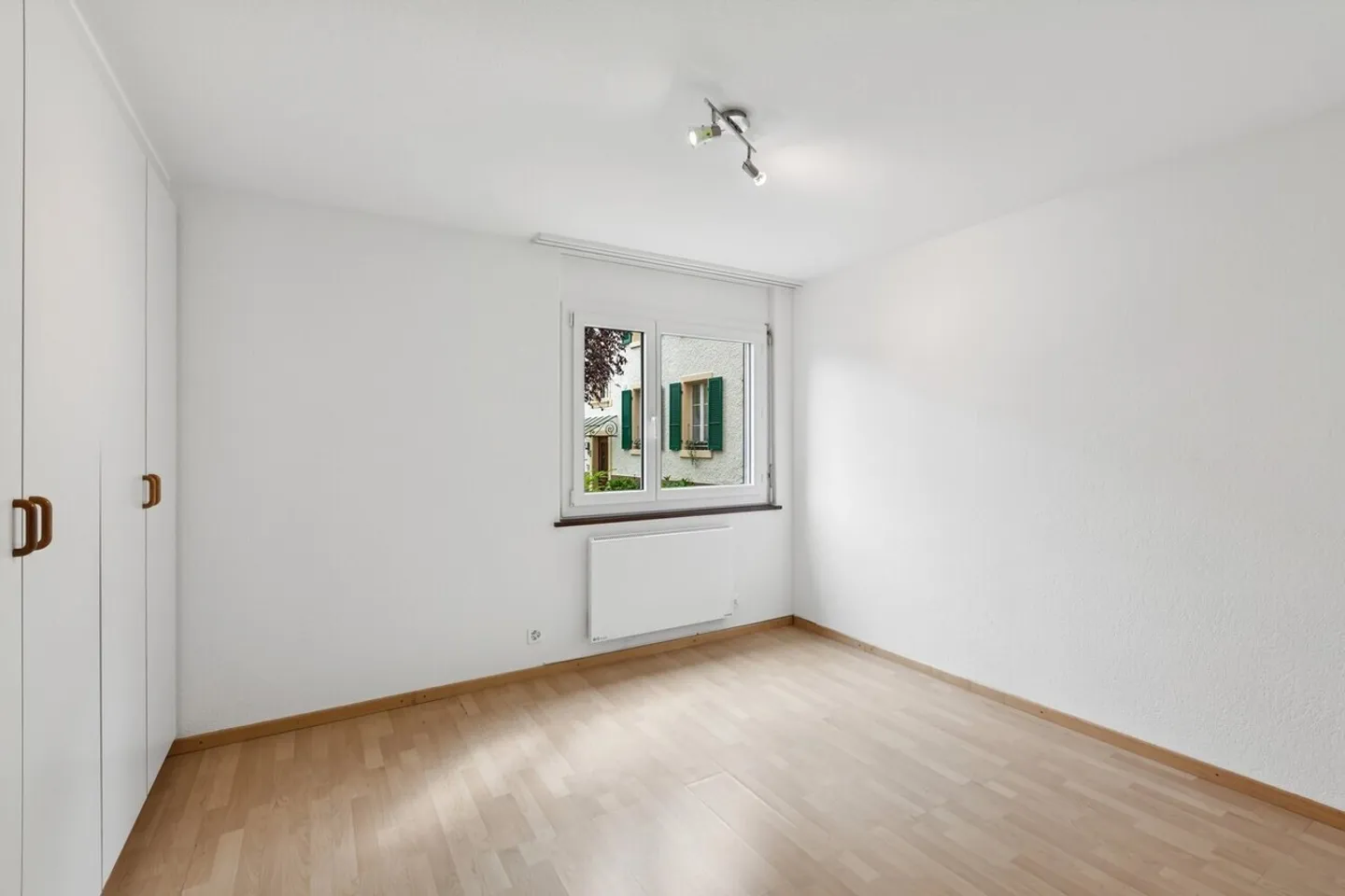 Superbe appartement avec terrasse de jardin et cheminée - emplacement idéal ! - Photo 10 sur 11