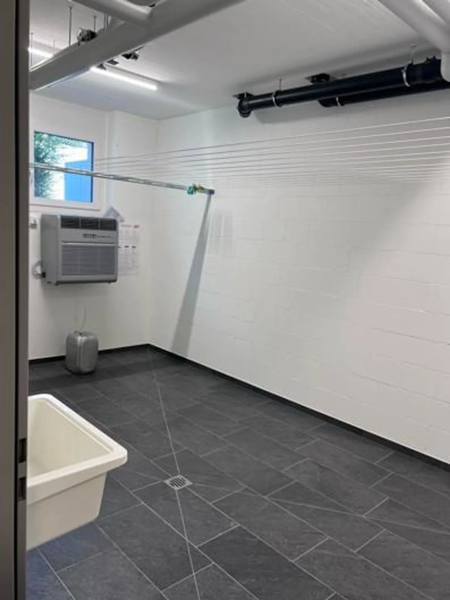 Exclusive barrier-free 2.5-room apartment with winter garden, 68 m2. - Photo 17 of 20