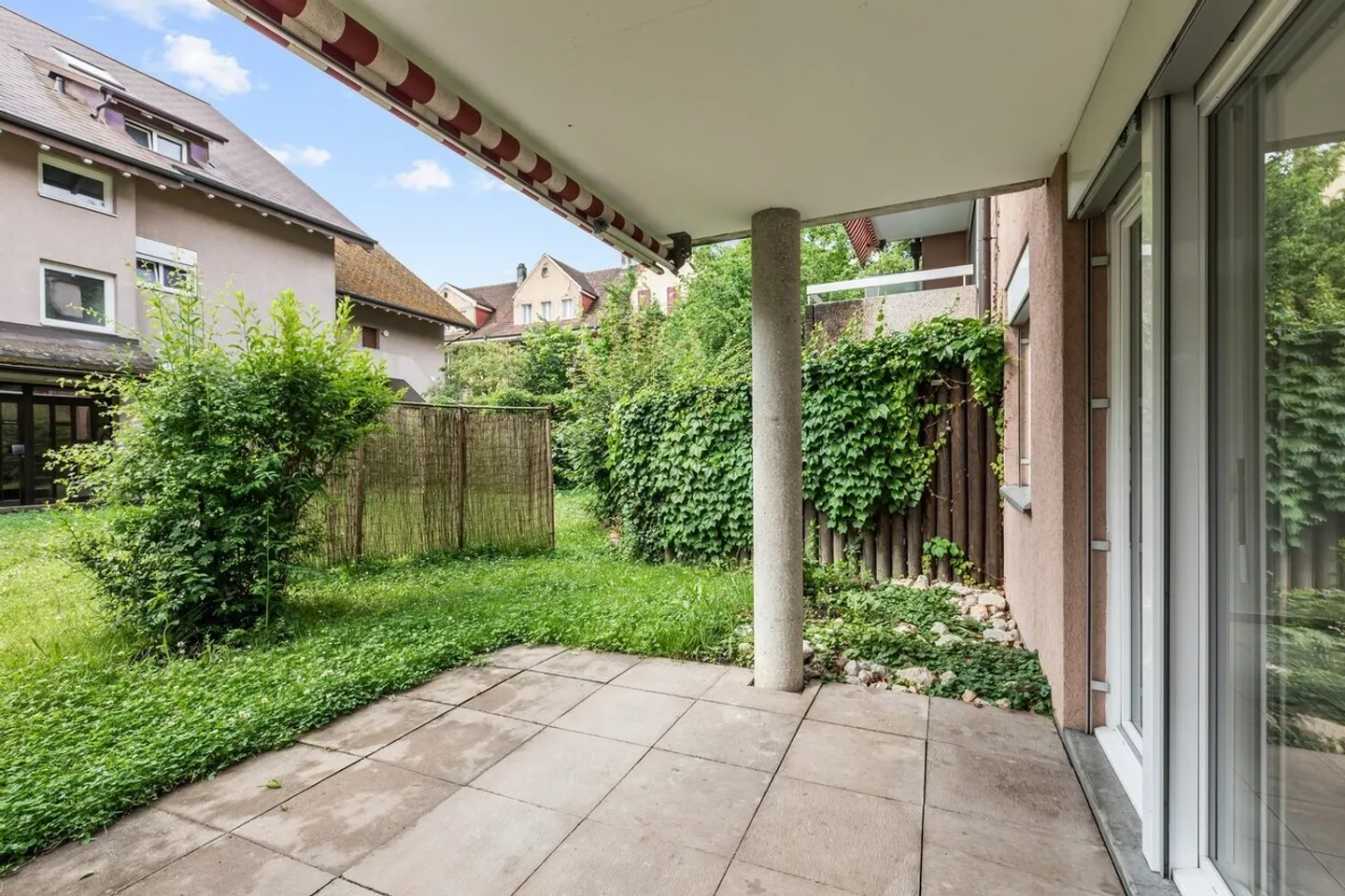 Superbe appartement avec terrasse de jardin et cheminée - emplacement idéal ! - Photo 4 sur 11