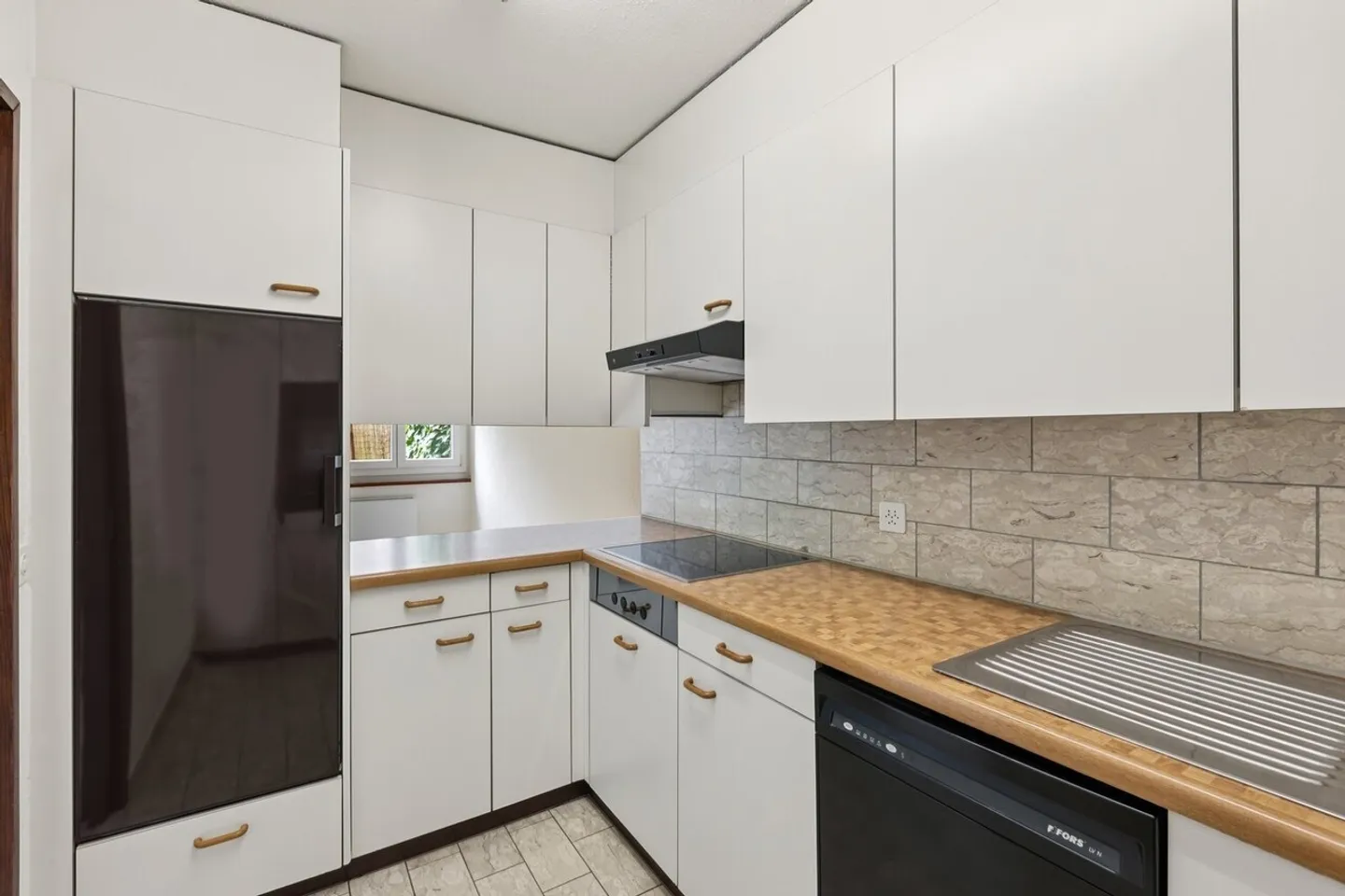 Superbe appartement avec terrasse de jardin et cheminée - emplacement idéal ! - Photo 5 sur 11