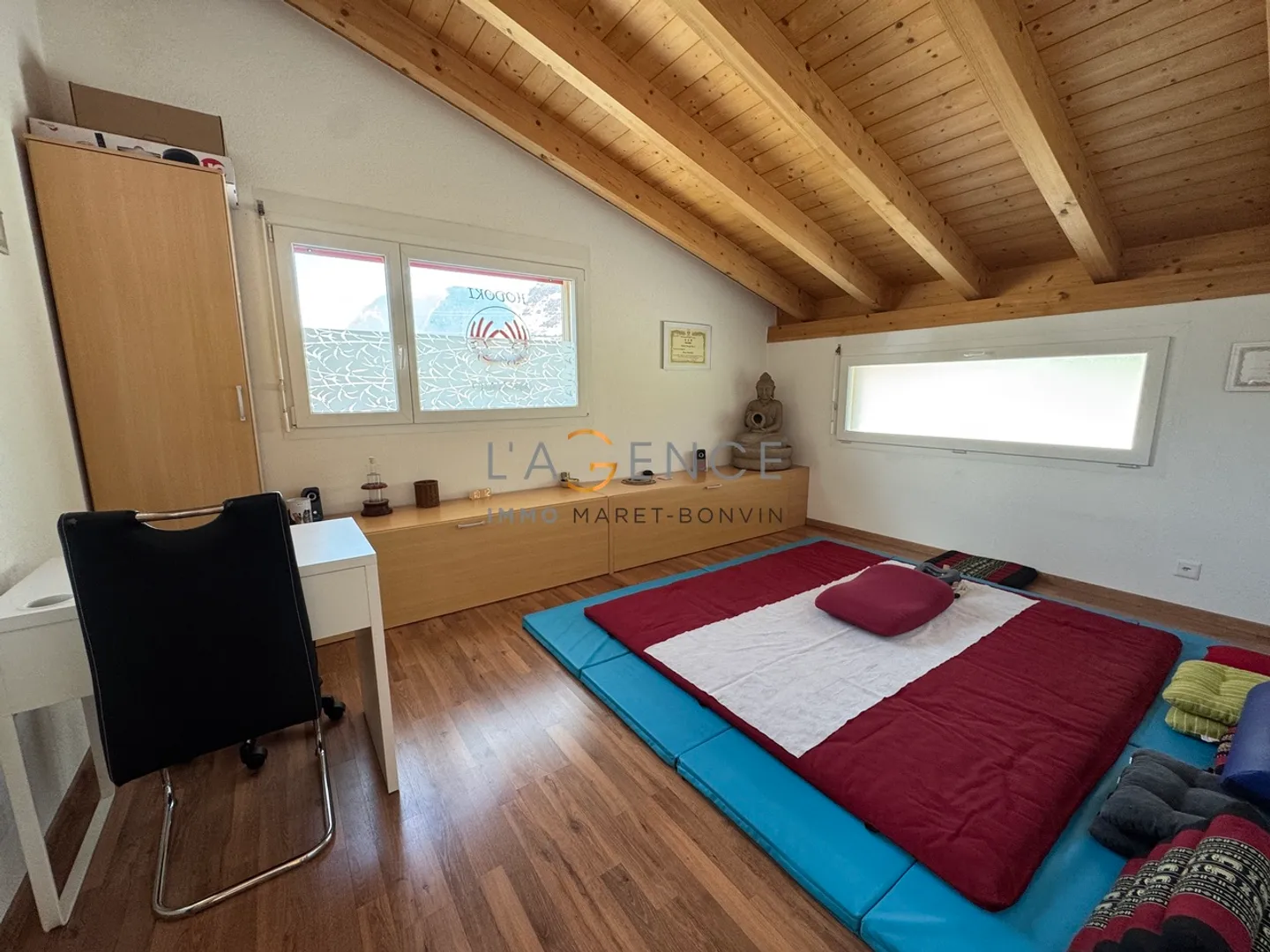 4.5 Room Attic Apartment with Loggia - Photo 5 of 13