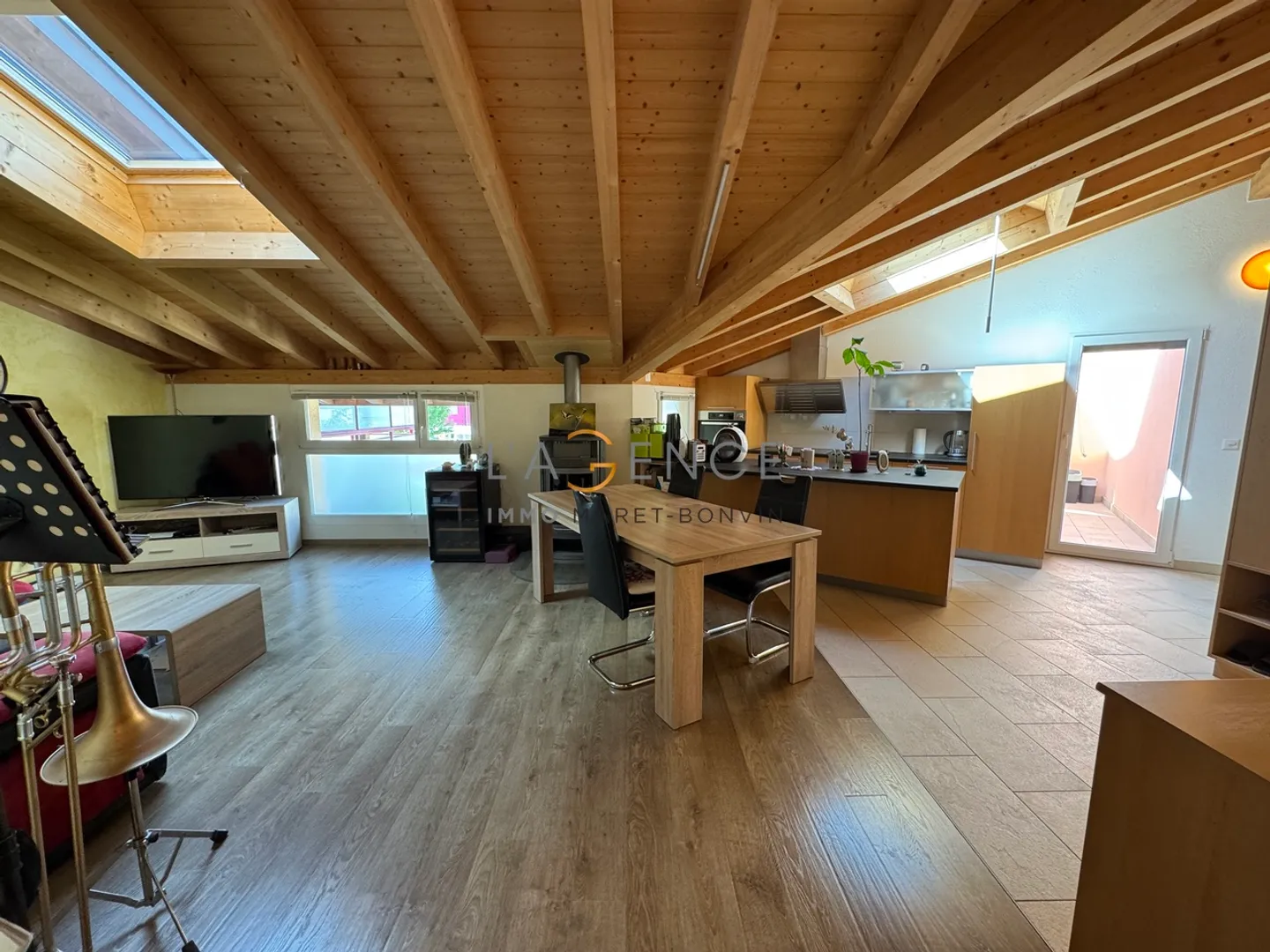4.5 Room Attic Apartment with Loggia - Photo 2 of 13