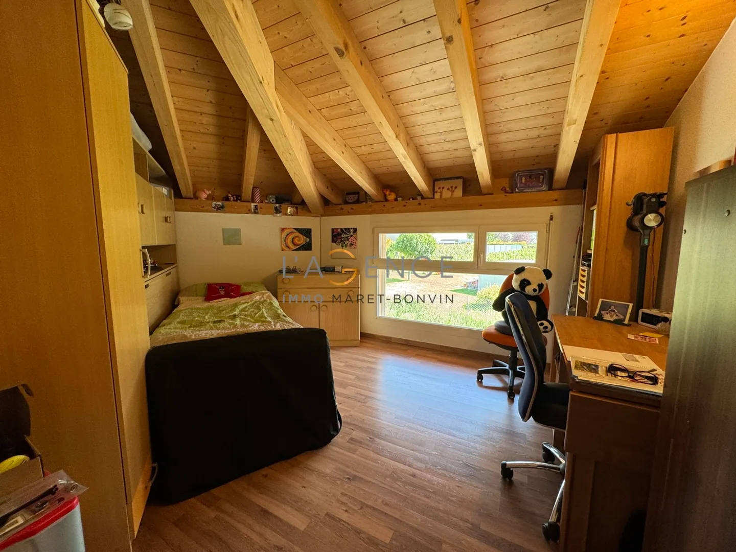 4.5 Room Attic Apartment with Loggia - Photo 6 of 13