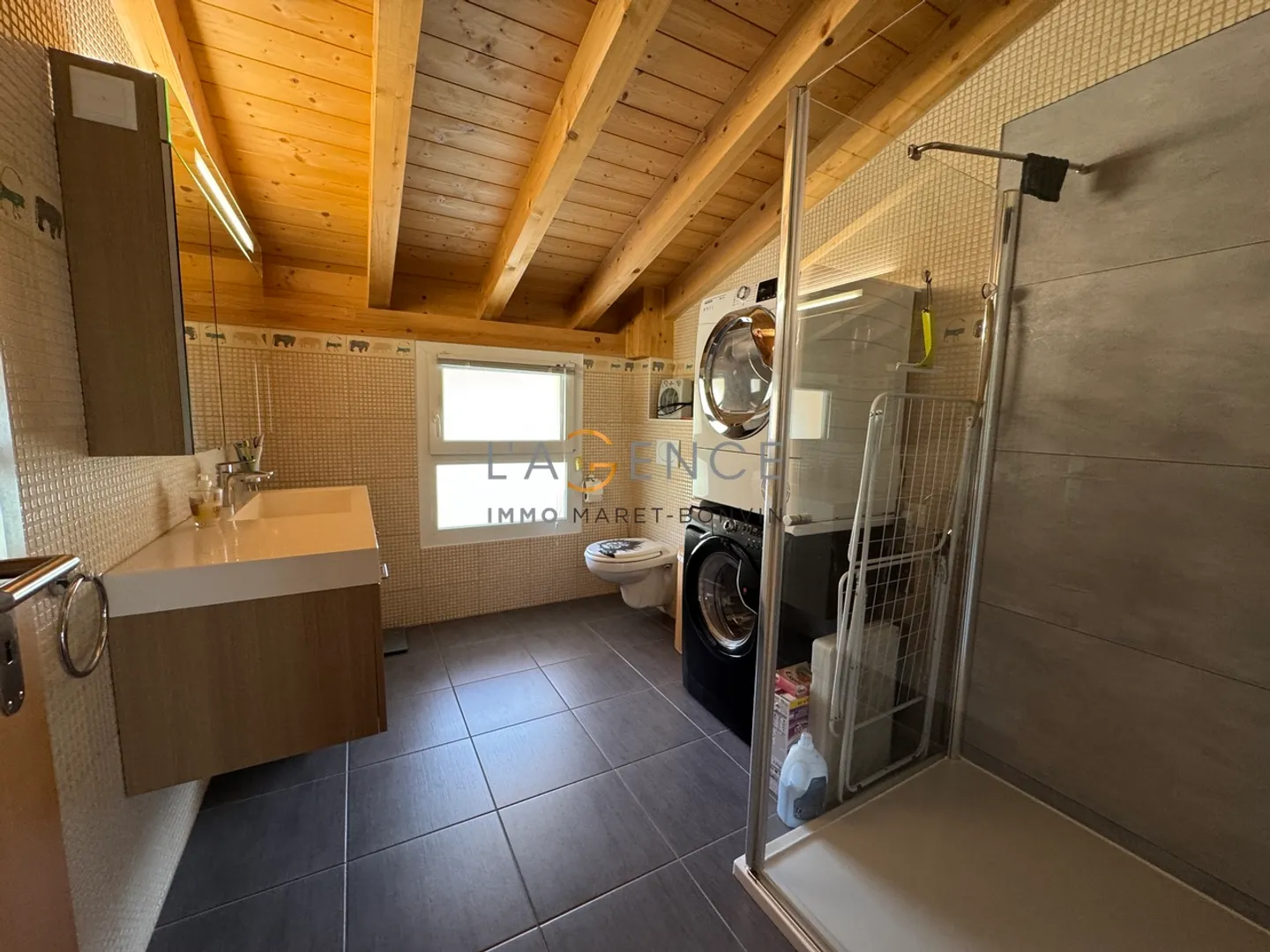 4.5 Room Attic Apartment with Loggia - Photo 7 of 13