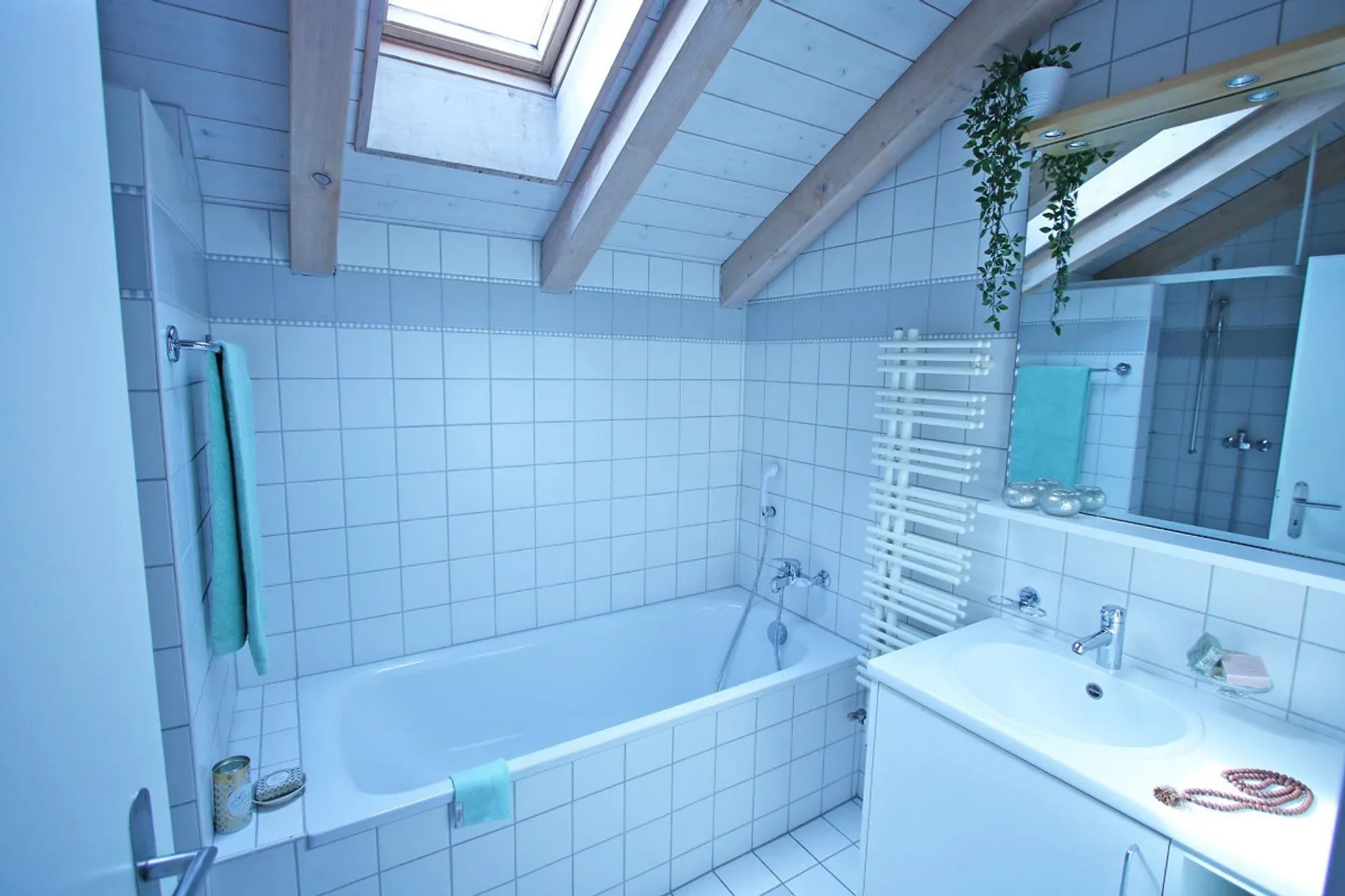 Charmante Dachwohnung - Foto 5 von 6