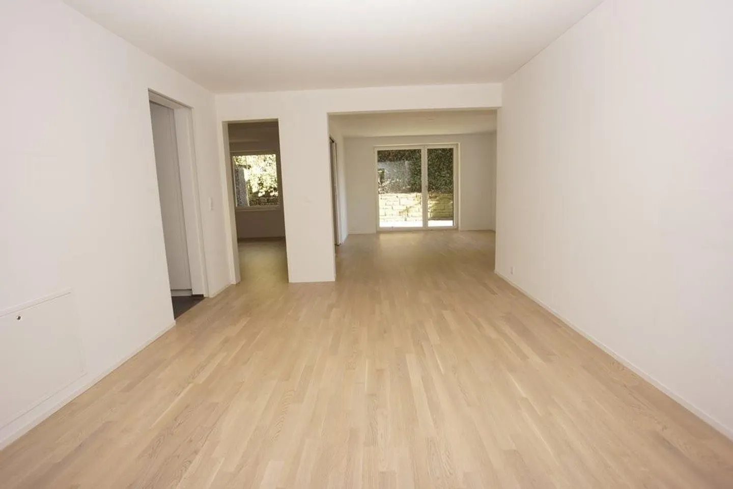 Appartement moderne de 4 pièces au rez-de-chaussée - Photo 5 sur 9