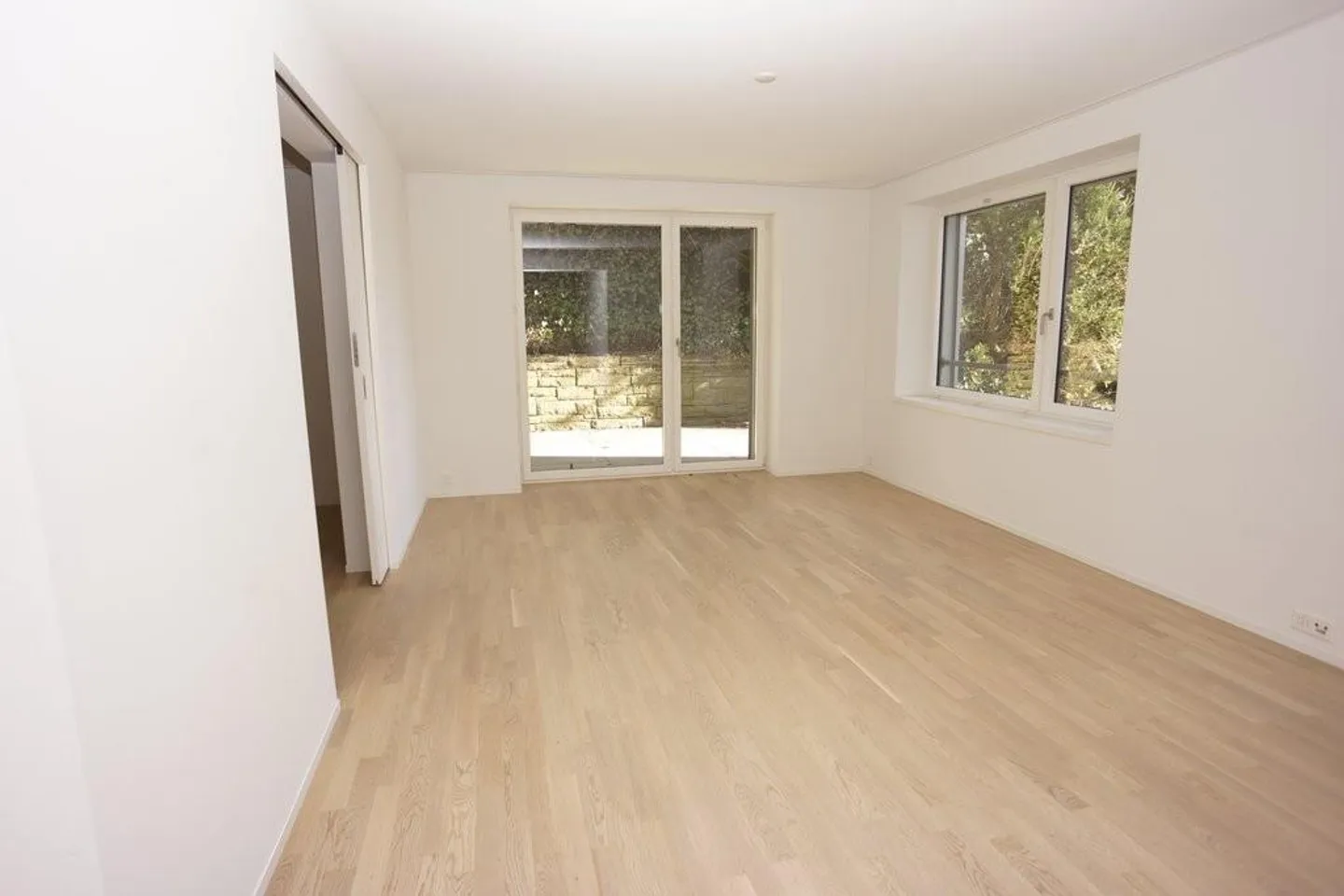 Appartement moderne de 4 pièces au rez-de-chaussée - Photo 7 sur 9