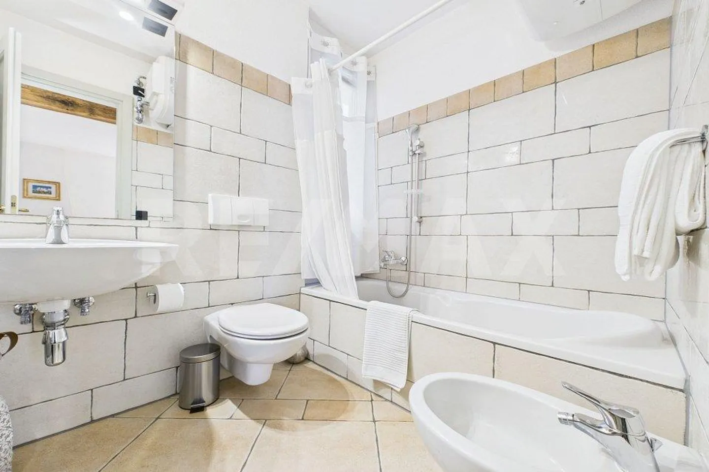 Elegante 1½ Zimmer mit Seeblick in Morcote - Foto 9 von 13