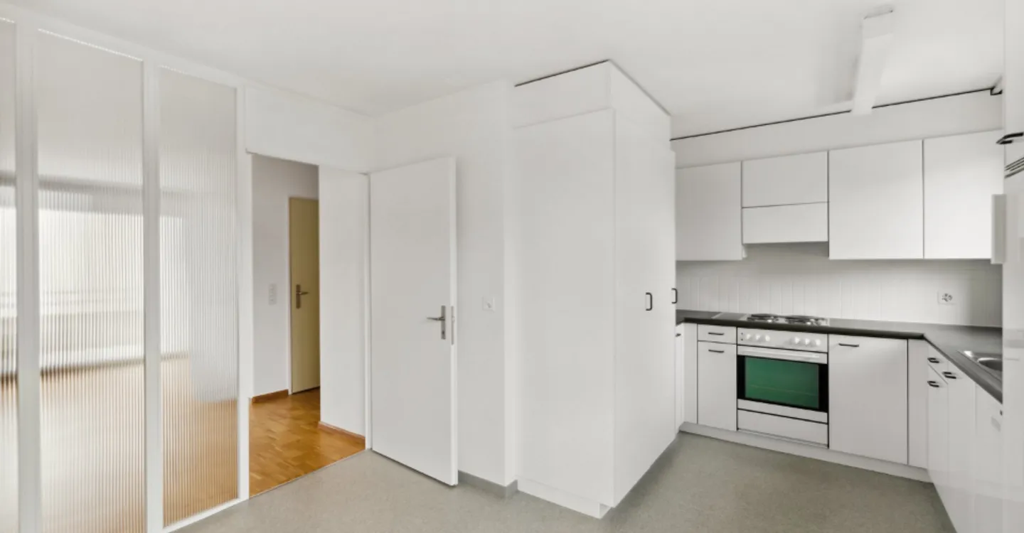 Charming apartment with open living concept - Photo 4 of 7