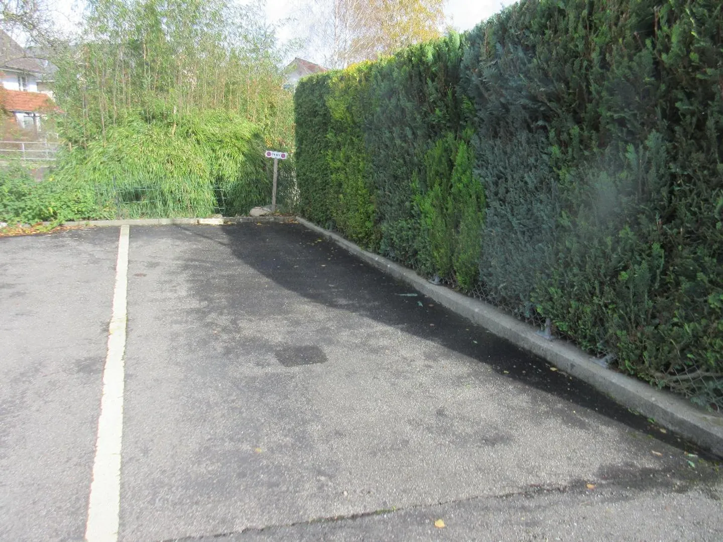 Posto auto - Foto 1 di 2