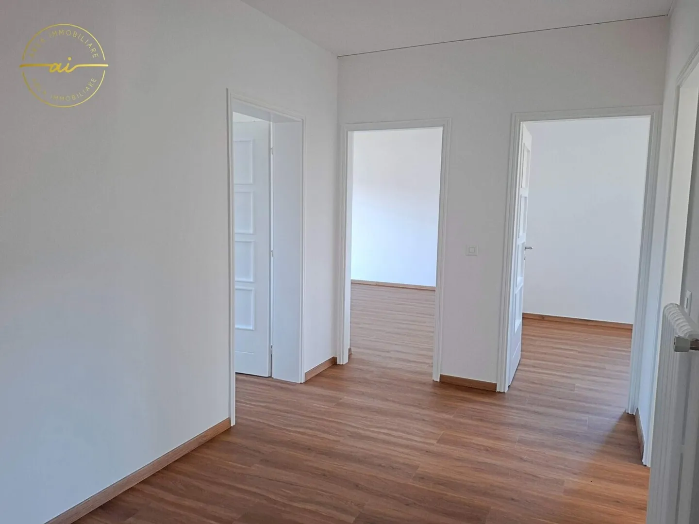 4.5-ROOM APARTMENT IN THE MIDST OF GREENERY - Photo 6 of 13