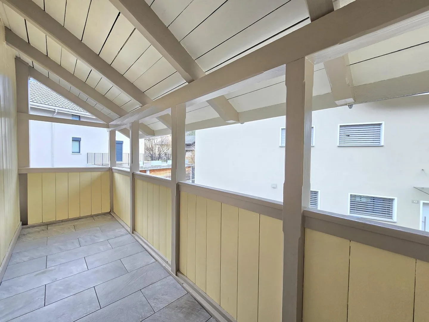 Ampio appartamento duplex di 4,5 locali con concetto di spazio aperto - Foto 8 di 9
