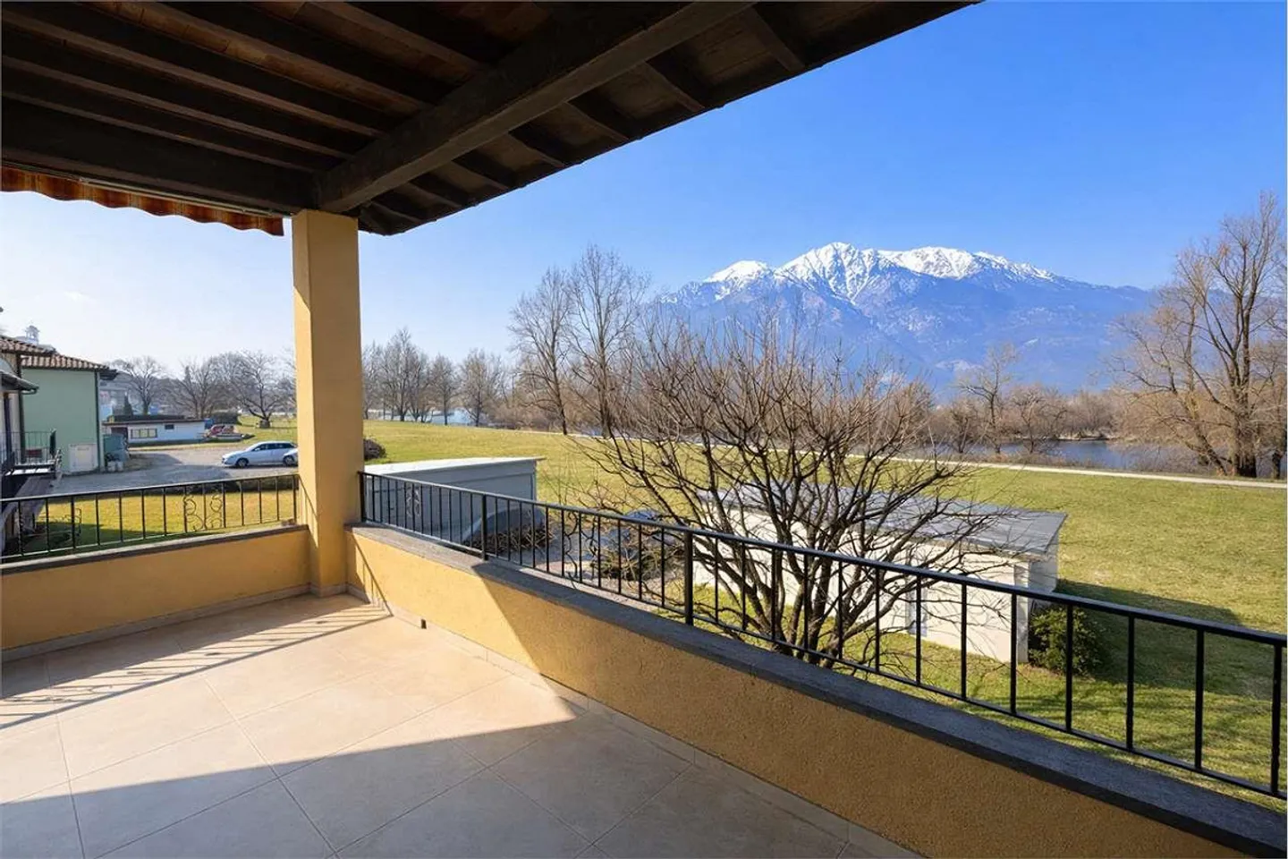 Gambarogno - 4.5 in Doppelhaushälfte mit Seeblick - ideale Investition - Foto 9 von 13