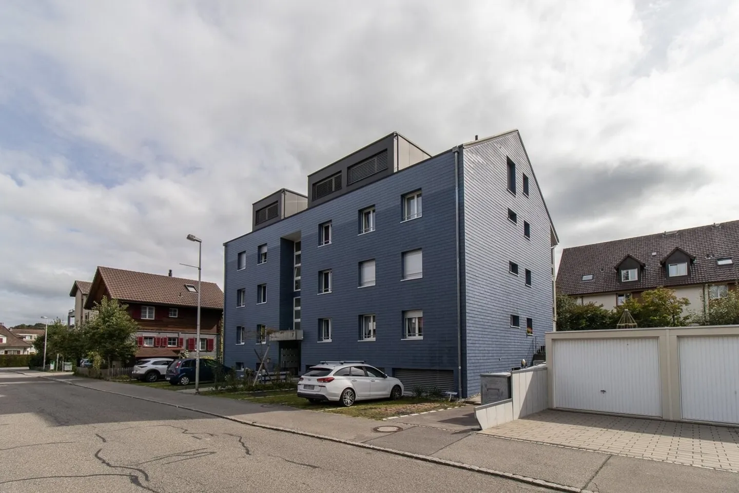 Appartement 3.5 pièces avec caractère de bien-être à Niederscherli - Photo 1 sur 7