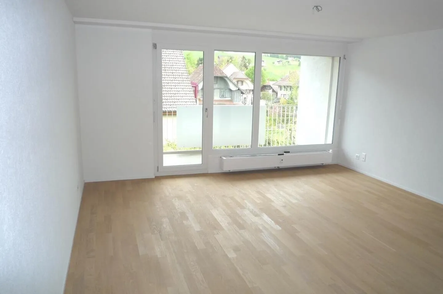 Appartement 3.5 pièces avec caractère de bien-être à Niederscherli - Photo 3 sur 7