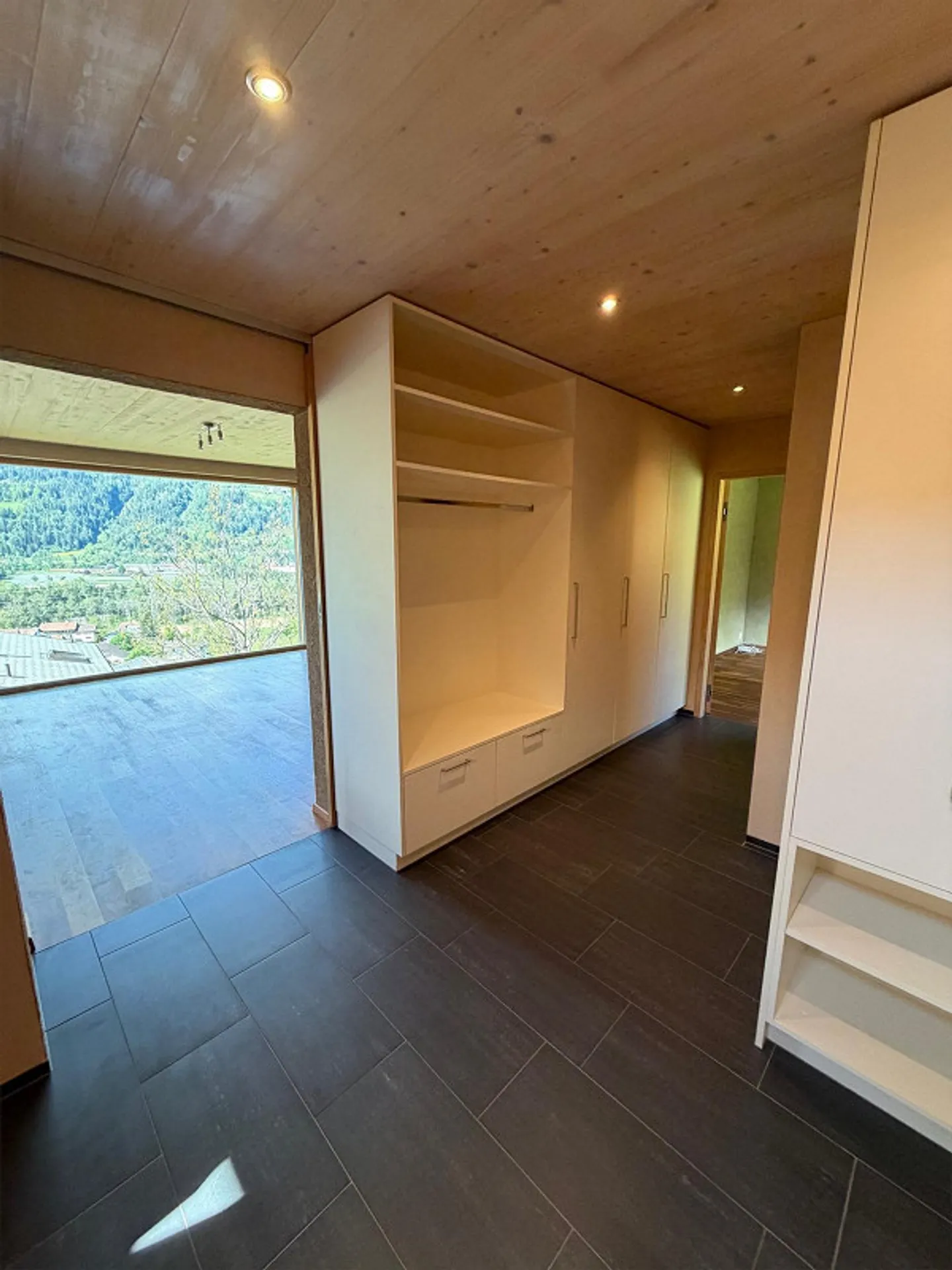 Living oasis with sauna and large garden in Rodels - Photo 6 of 14