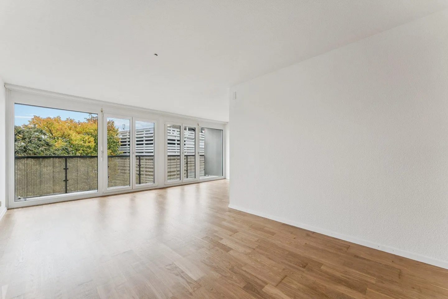 Central Condominium with Panoramic View over Lucerne - Photo 3 of 6