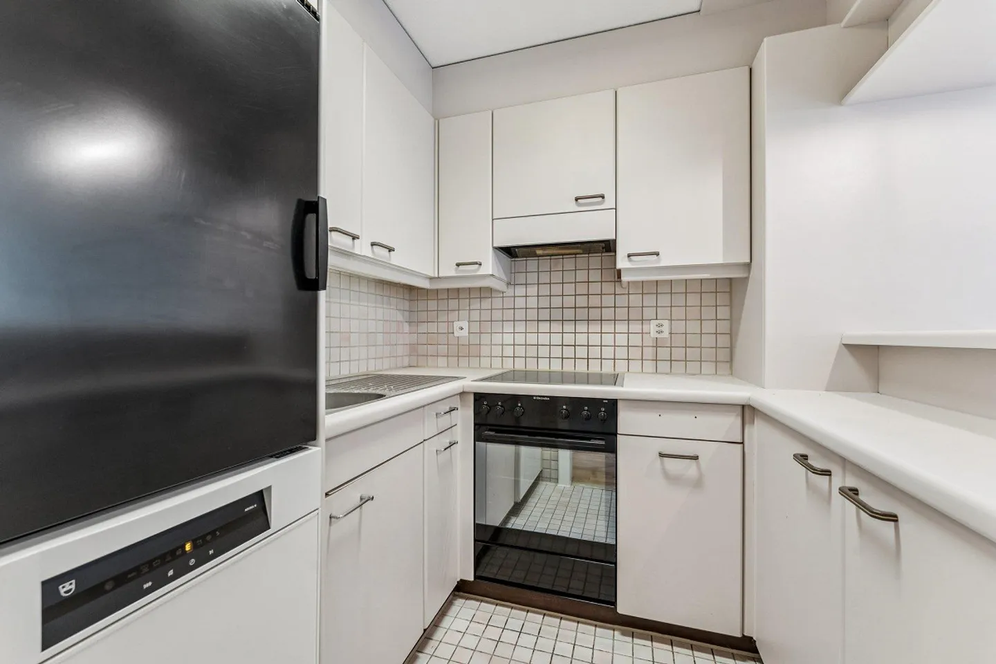 Central Condominium with Panoramic View over Lucerne - Photo 5 of 6