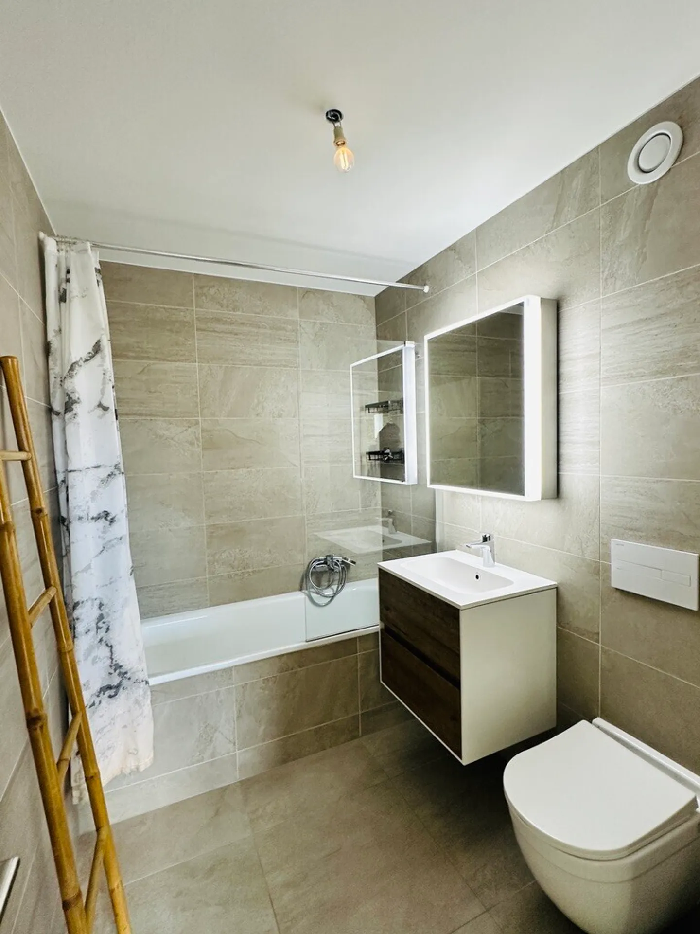 Charmant appartement 2,5 pièces - Photo 6 sur 10