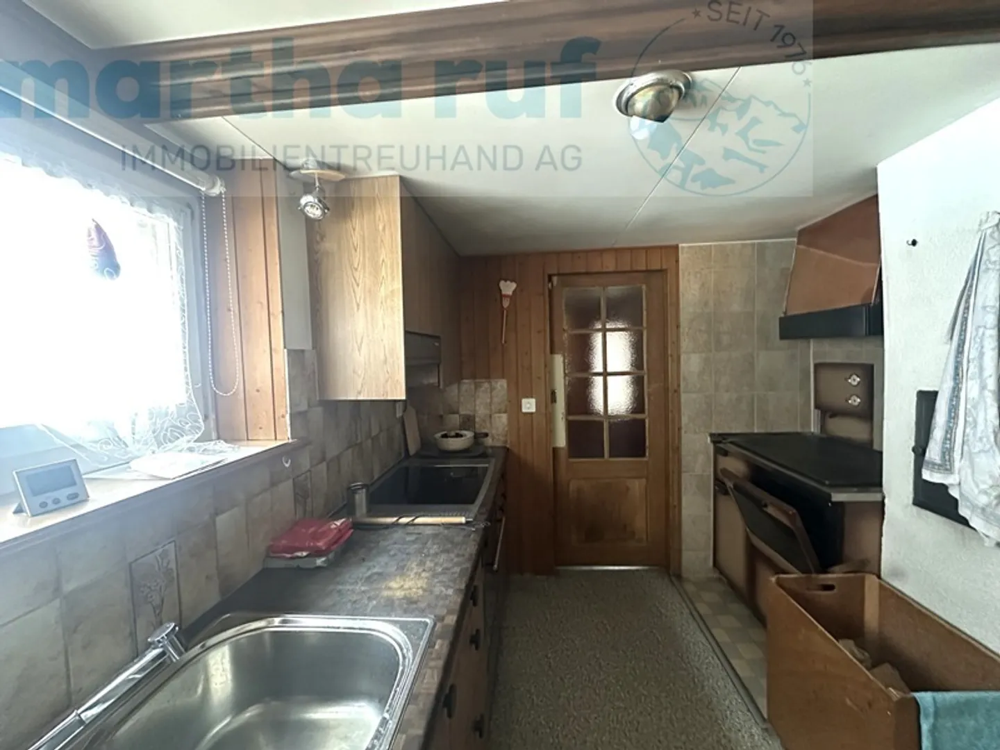 Casa unifamiliare rurale con garage, giardino e fienile - Foto 4 di 25