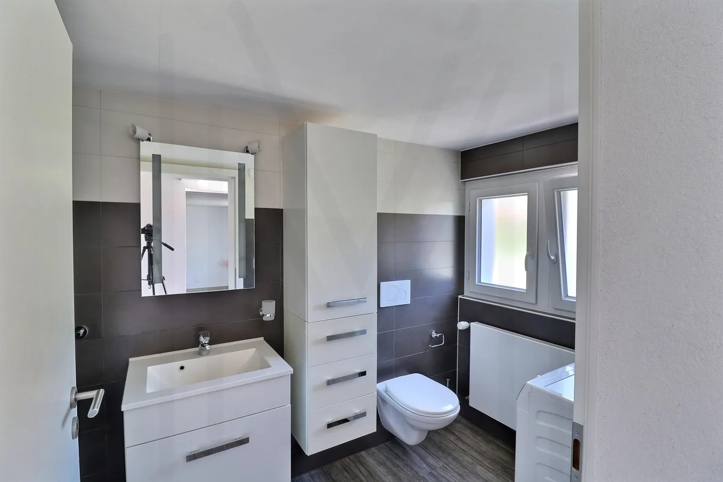 Apartment for rent - Photo 4 of 8