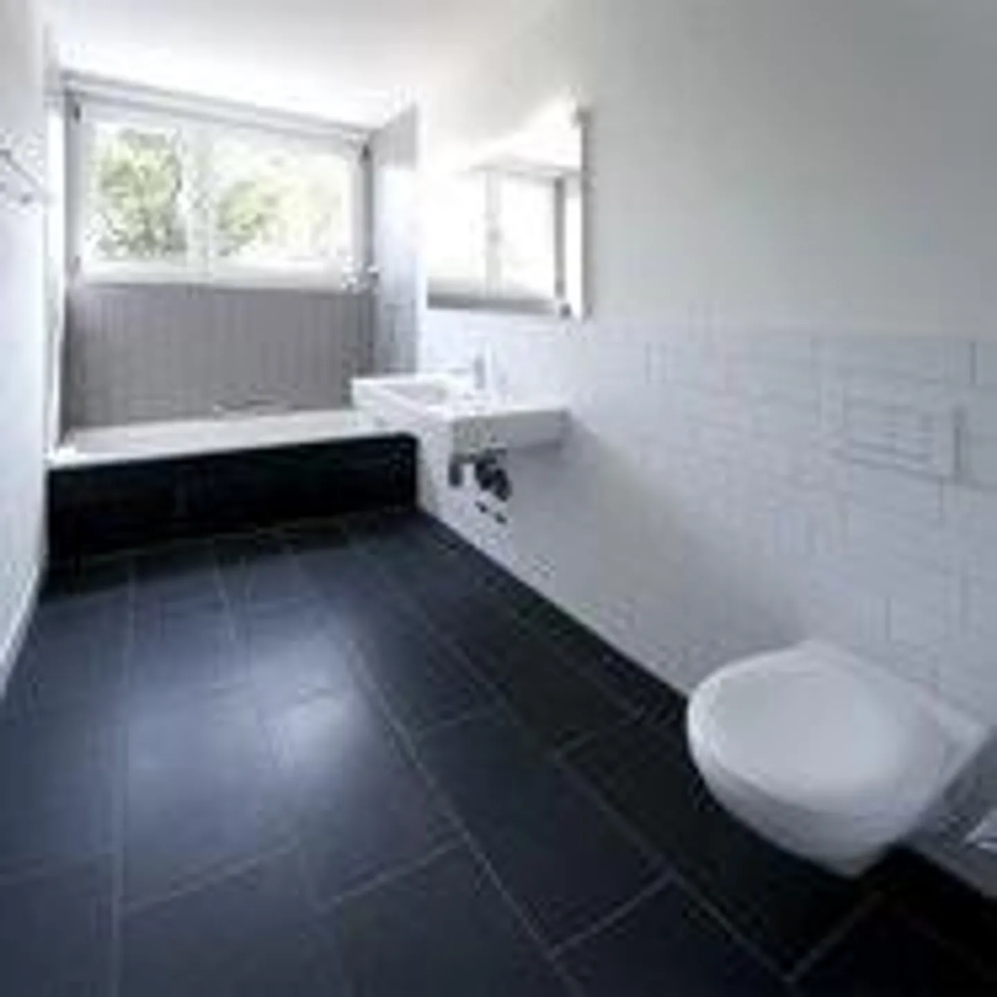 Modern 4.5-Room Apartment in Pfäffikon - Photo 4 of 6