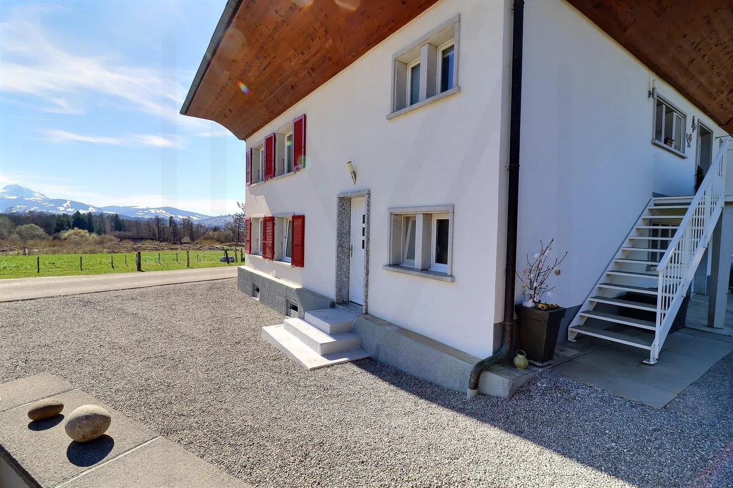 Apartment for rent - Photo 1 of 8