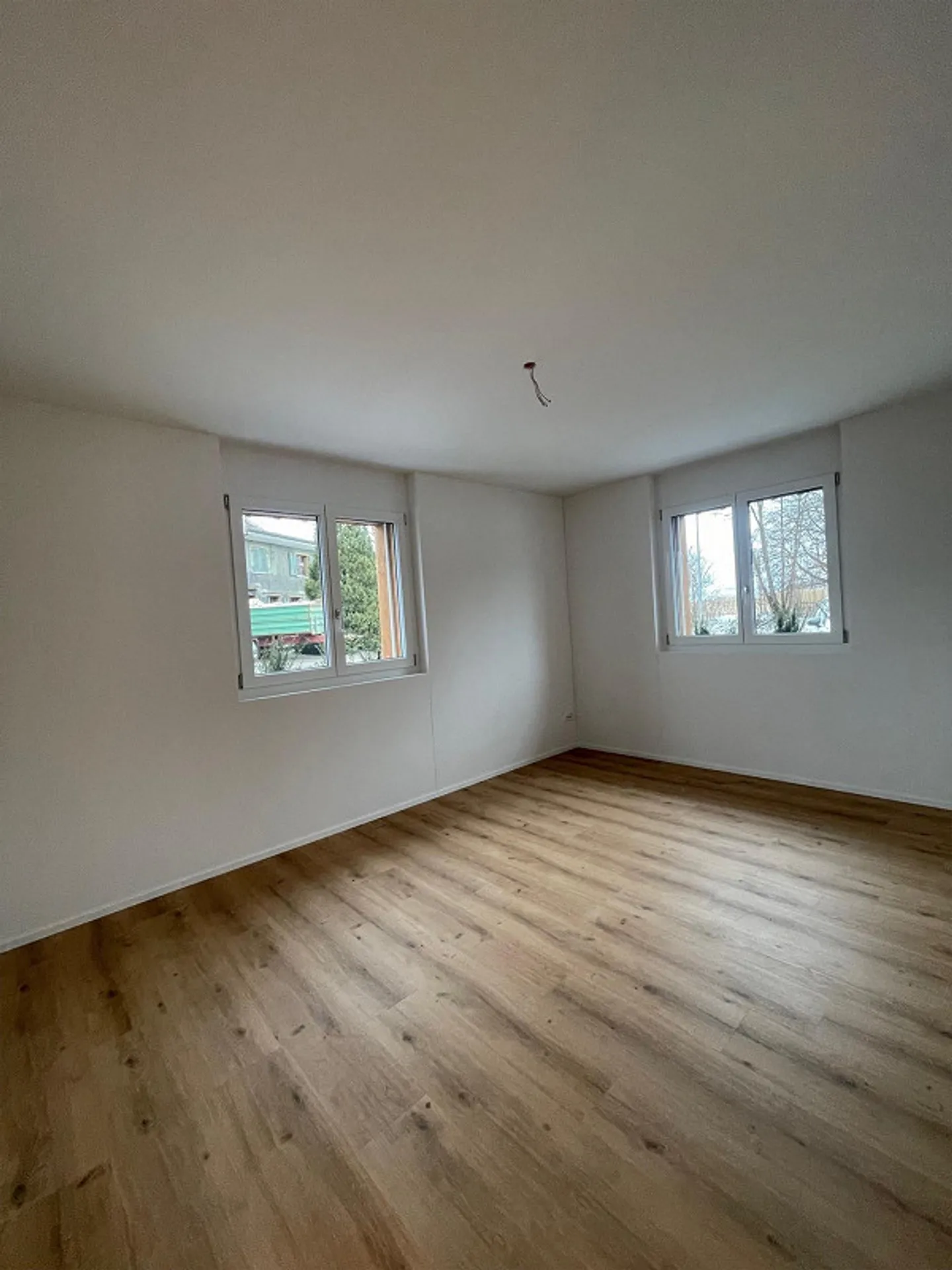 Luxuriöse 4.5 Zimmer-Wohnung mit wunderschöner Aussicht - Foto 6 von 8