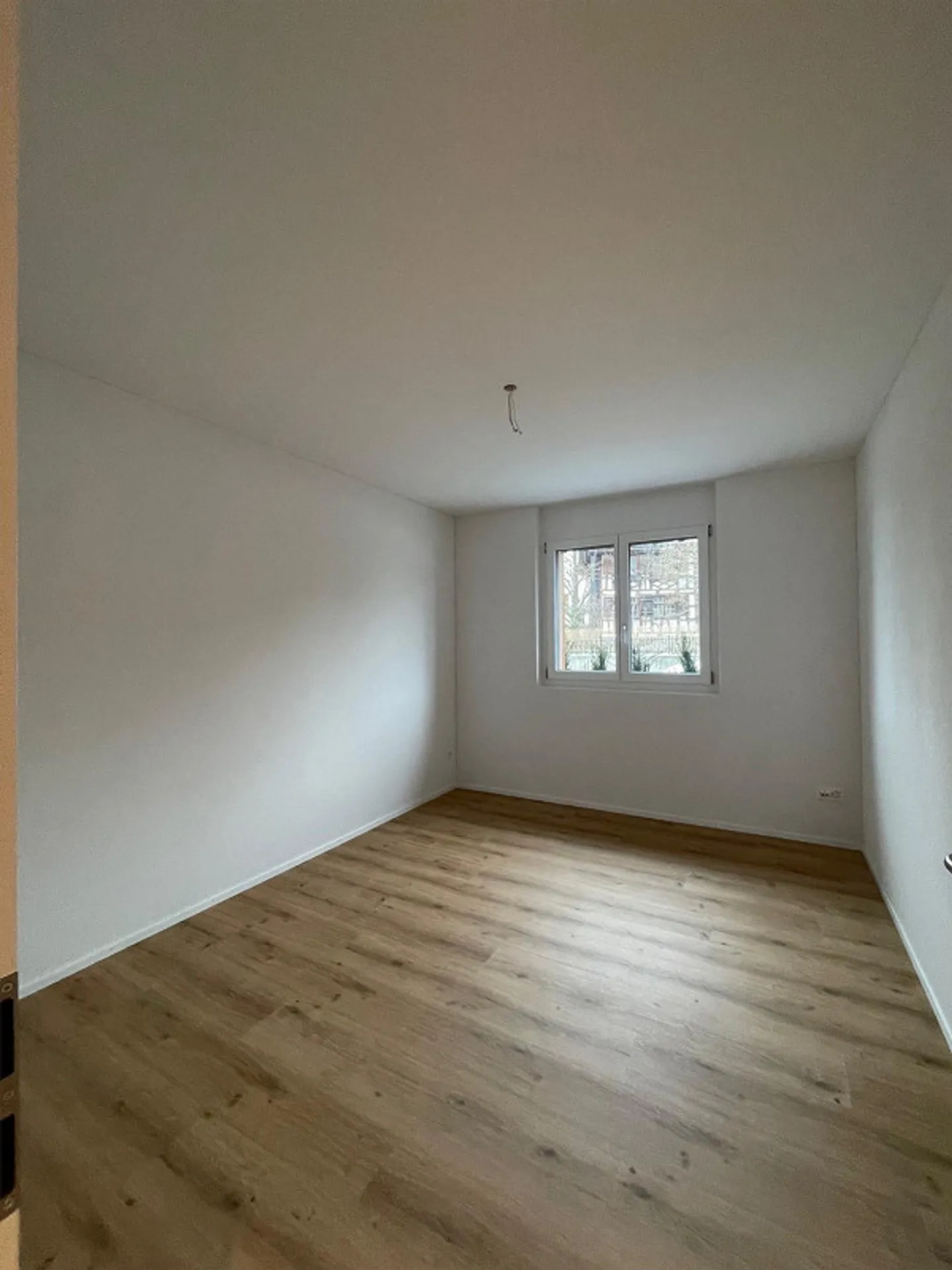 Luxuriöse 4.5 Zimmer-Wohnung mit wunderschöner Aussicht - Foto 7 von 8