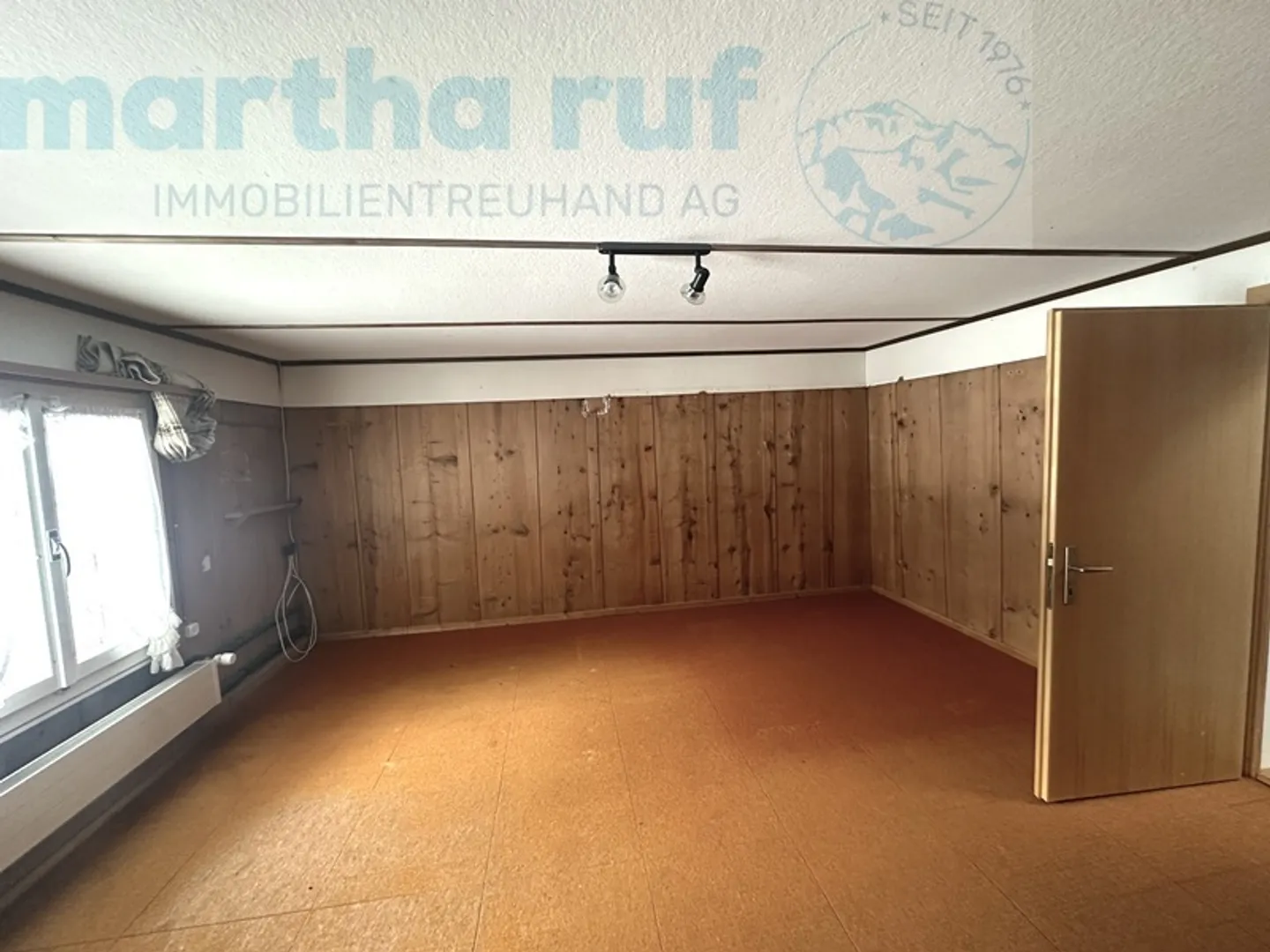 Casa unifamiliare rurale con garage, giardino e fienile - Foto 13 di 25