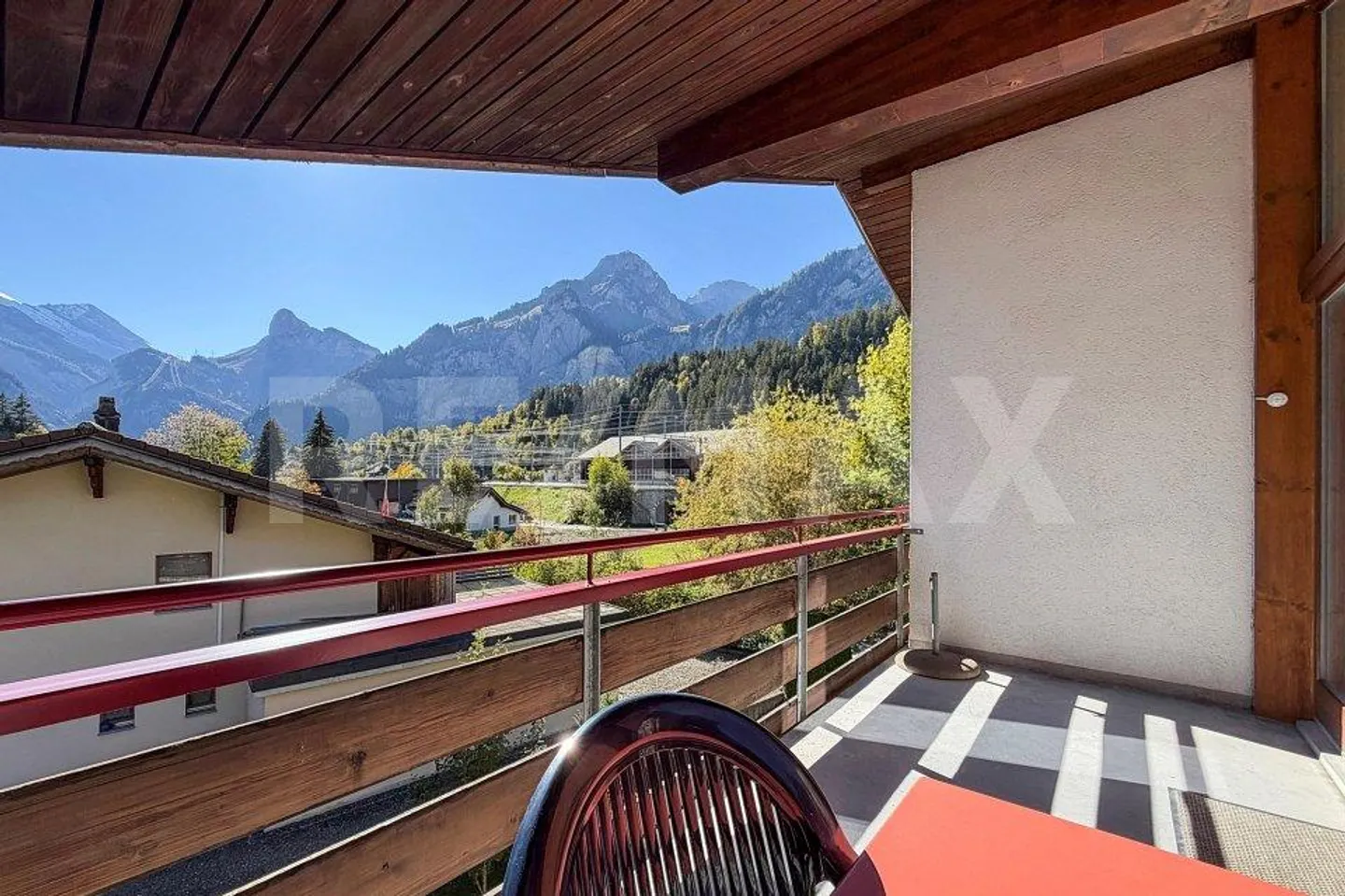 Appartement en penthouse ensoleillé de 2½ pièces à Kandersteg - Photo 3 sur 13
