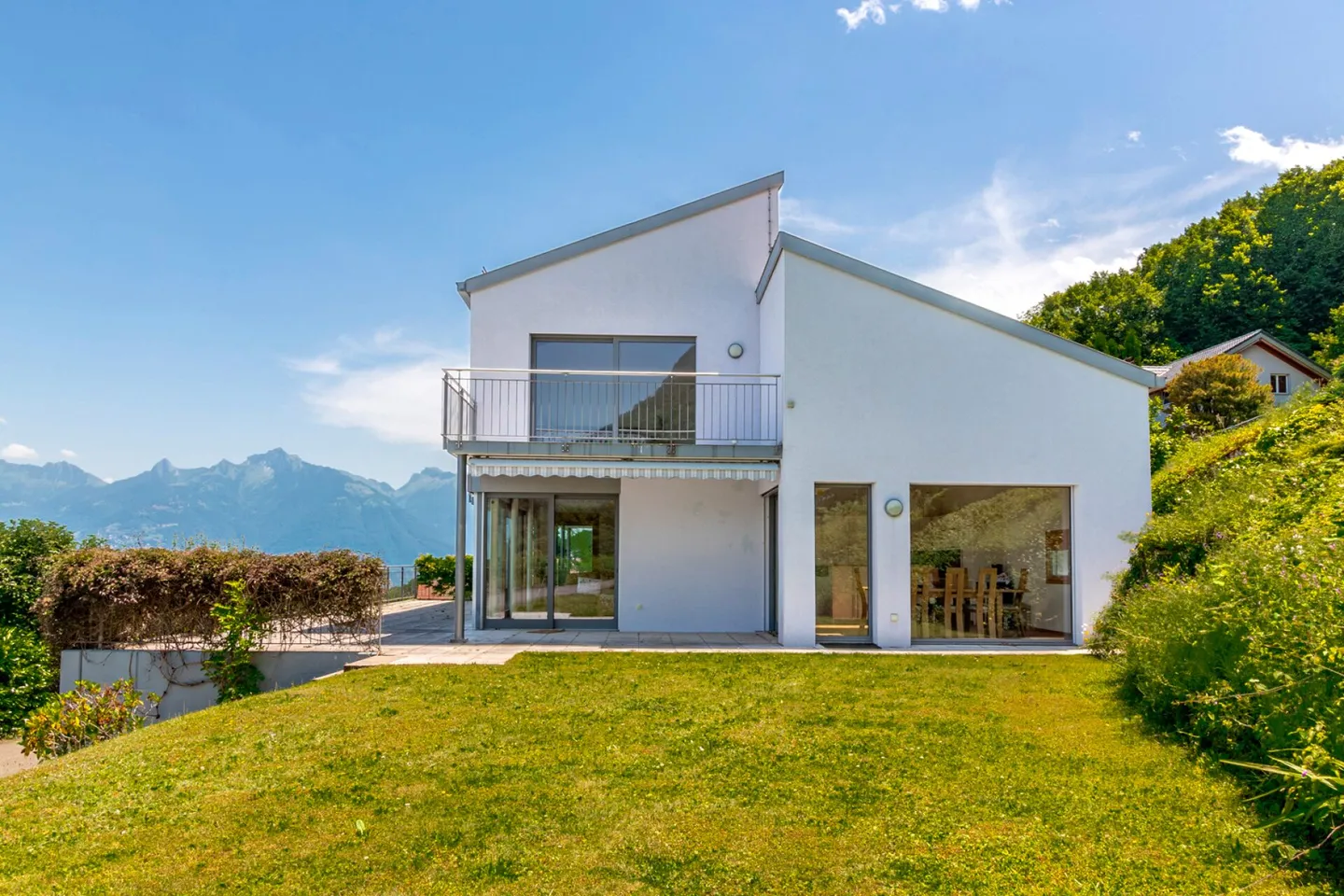 «Luxuriöse, von Architekten entworfene Villa mit atemberaubendem 180°-Blick auf den Genfer See» - Foto 4 von 31