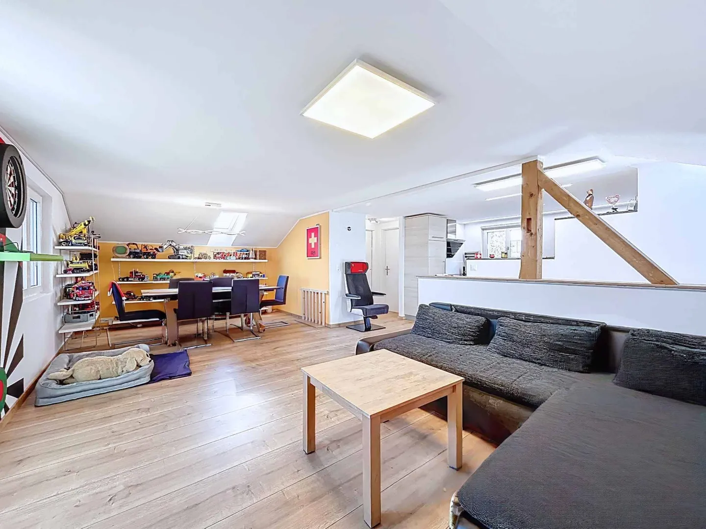 Villa indipendente di 5,5 locali con grande terrazza e vista libera - Foto 3 di 12