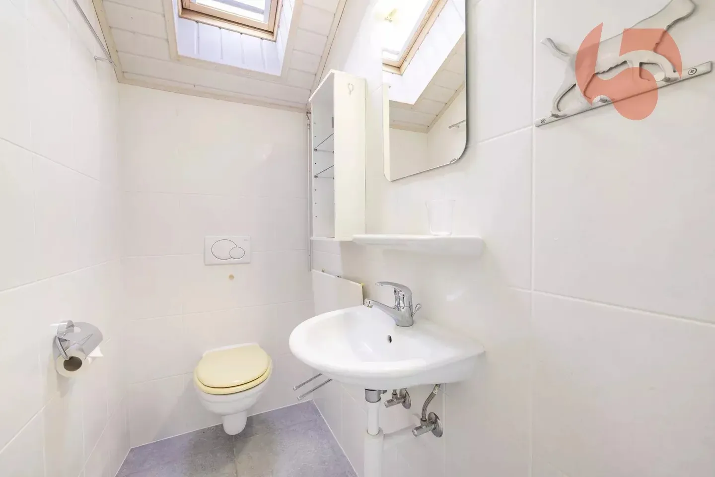 Schönes freistehendes Haus in einer ruhigen und sonnigen Wohngegend - Foto 14 von 22